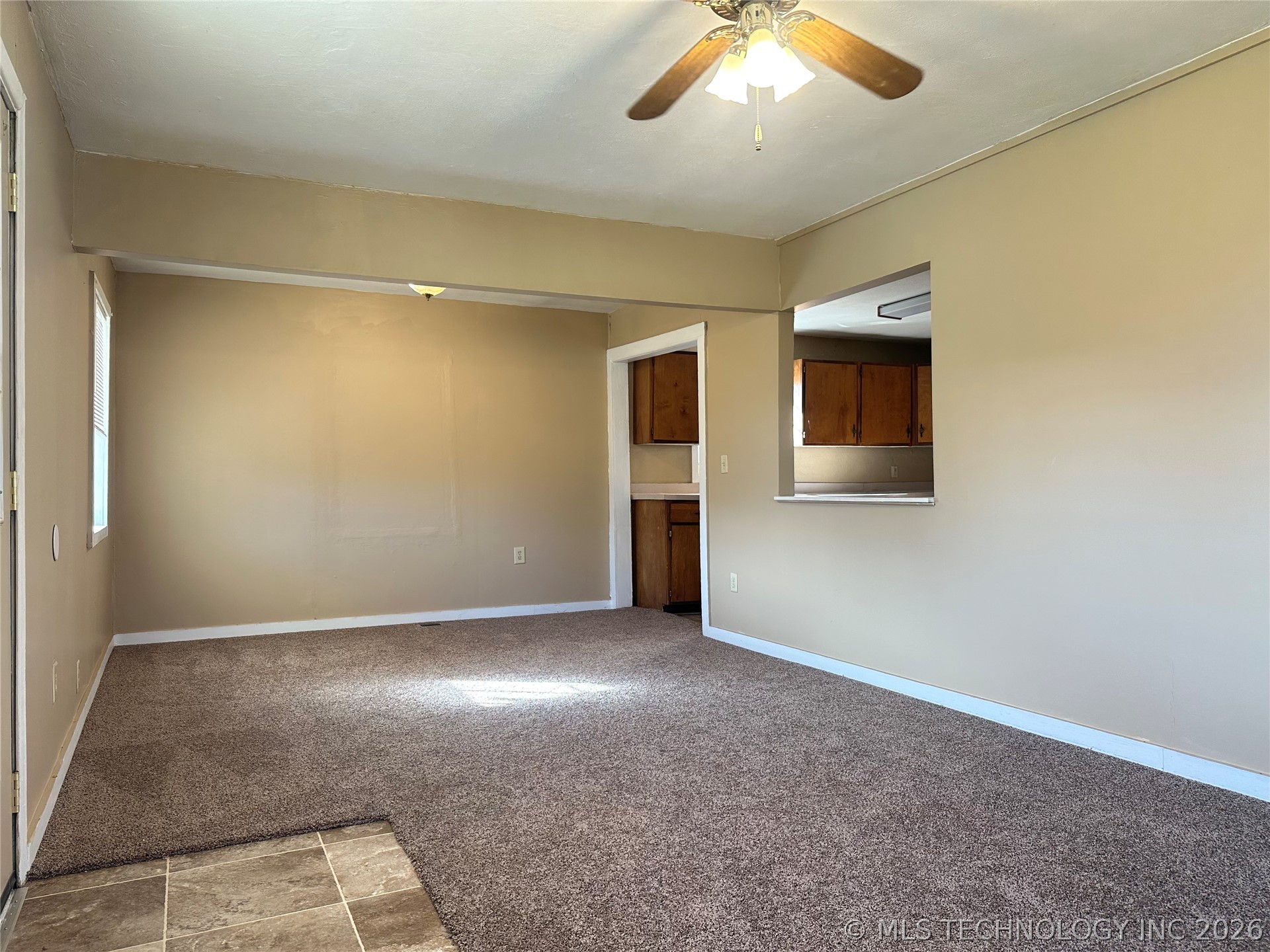 1026 N Taft Avenue Property Photo 3