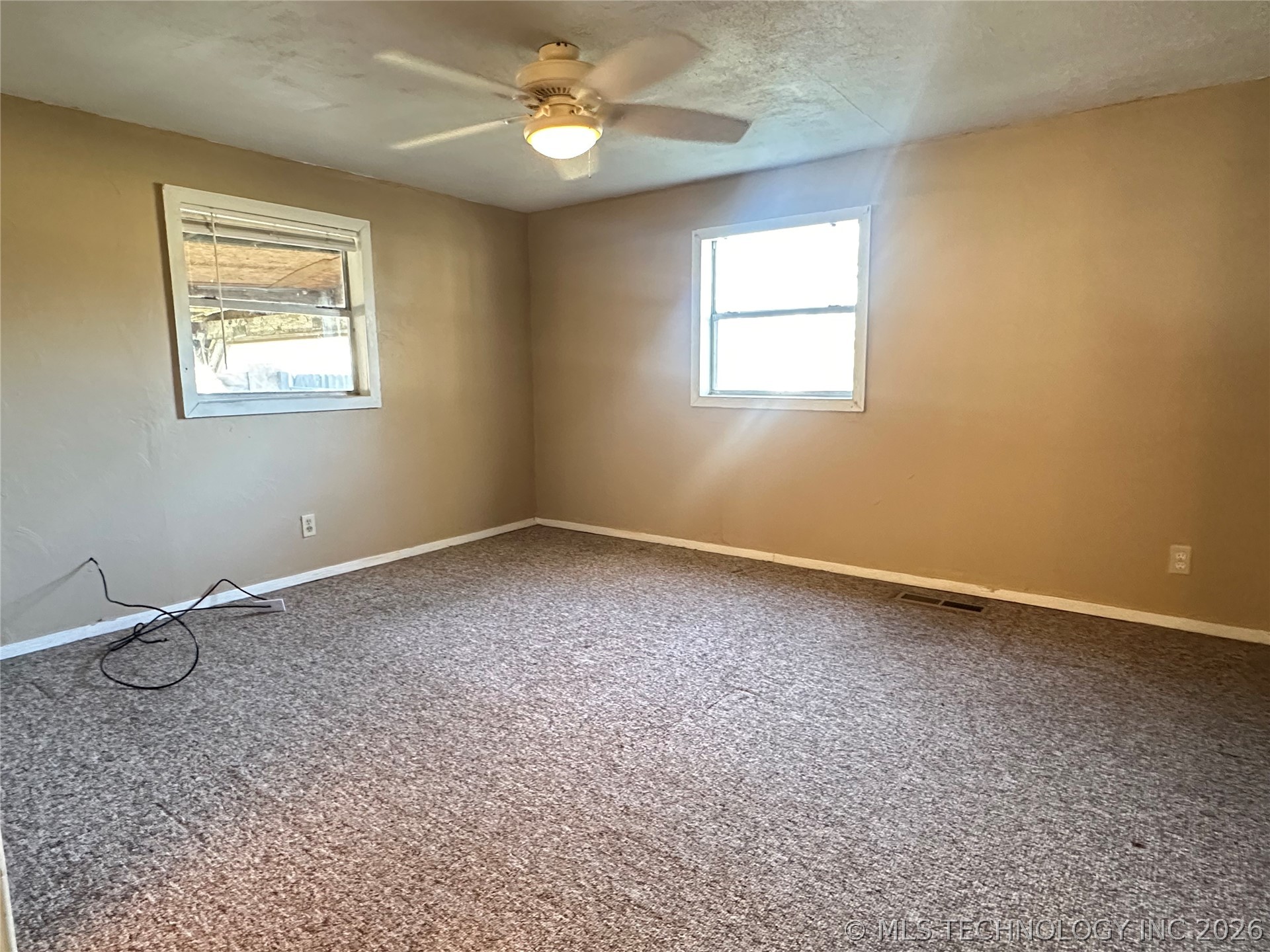1026 N Taft Avenue Property Photo 12