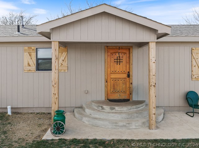 24042 N County Road 3330 Property Photo 2