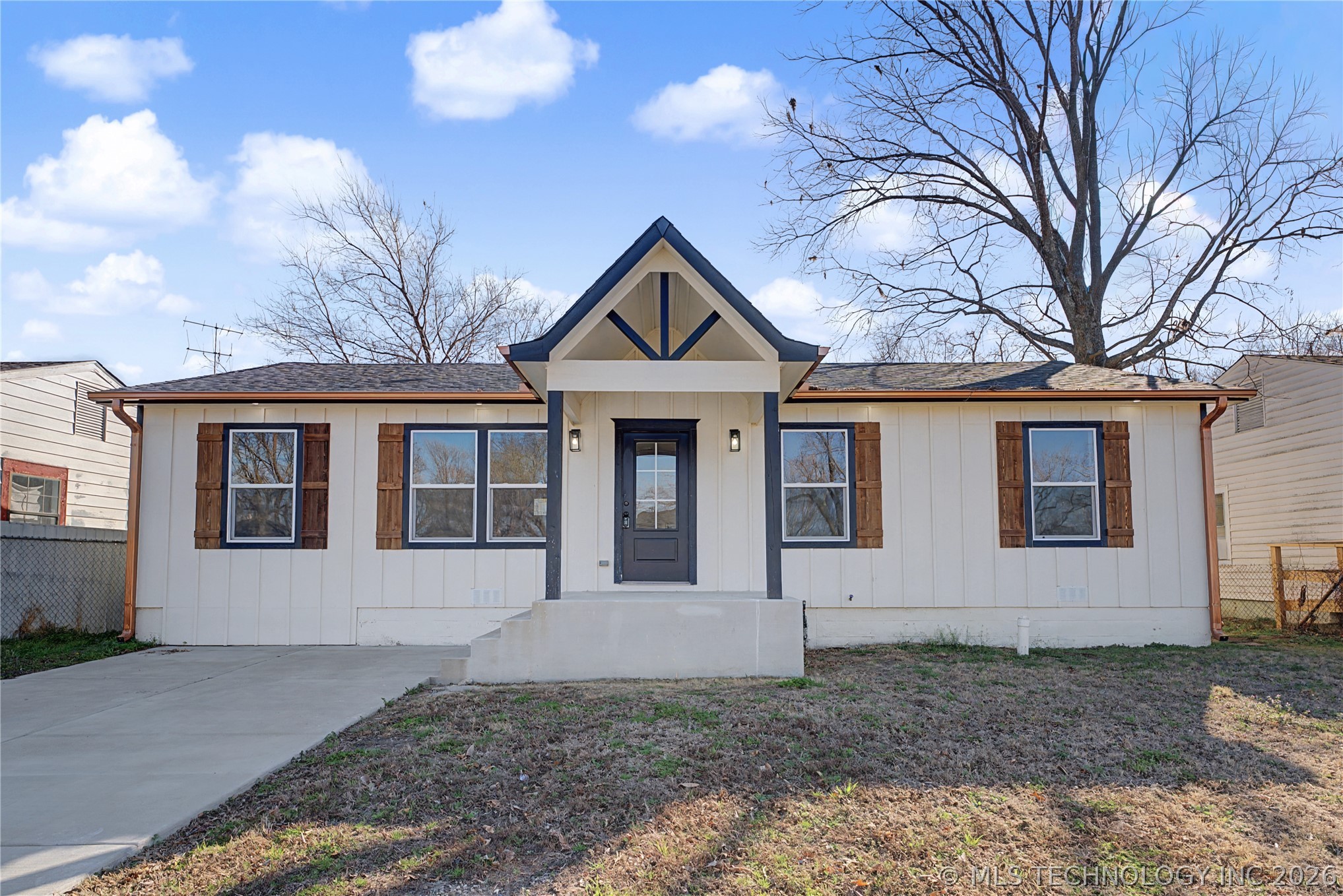 1333 N Irvington Avenue Property Photo 1