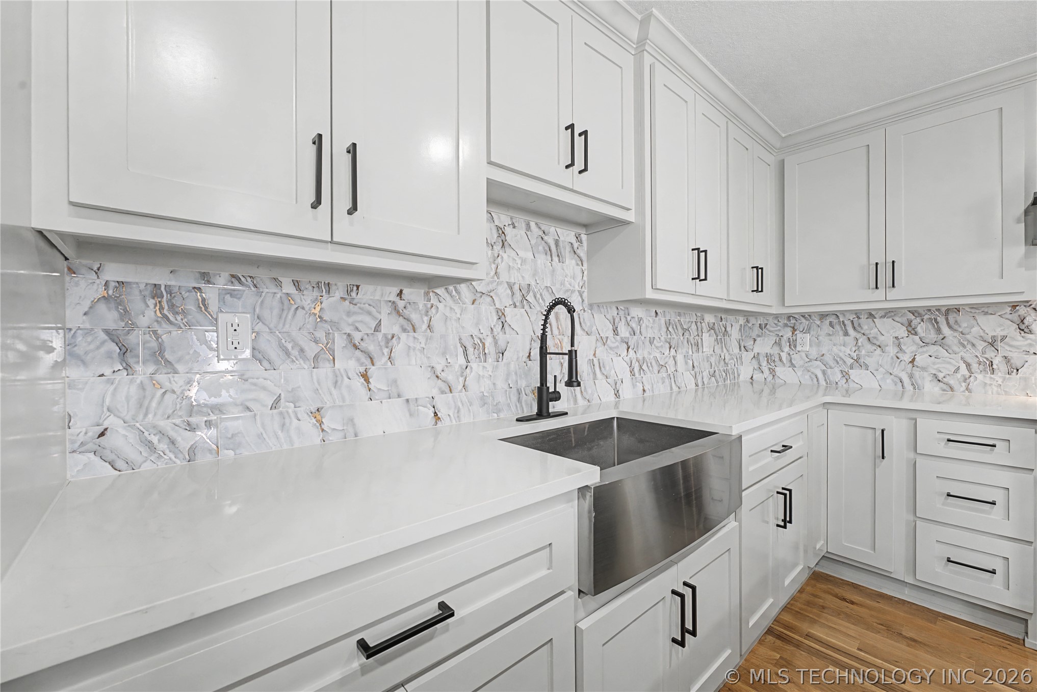 1333 N Irvington Avenue Property Photo 6