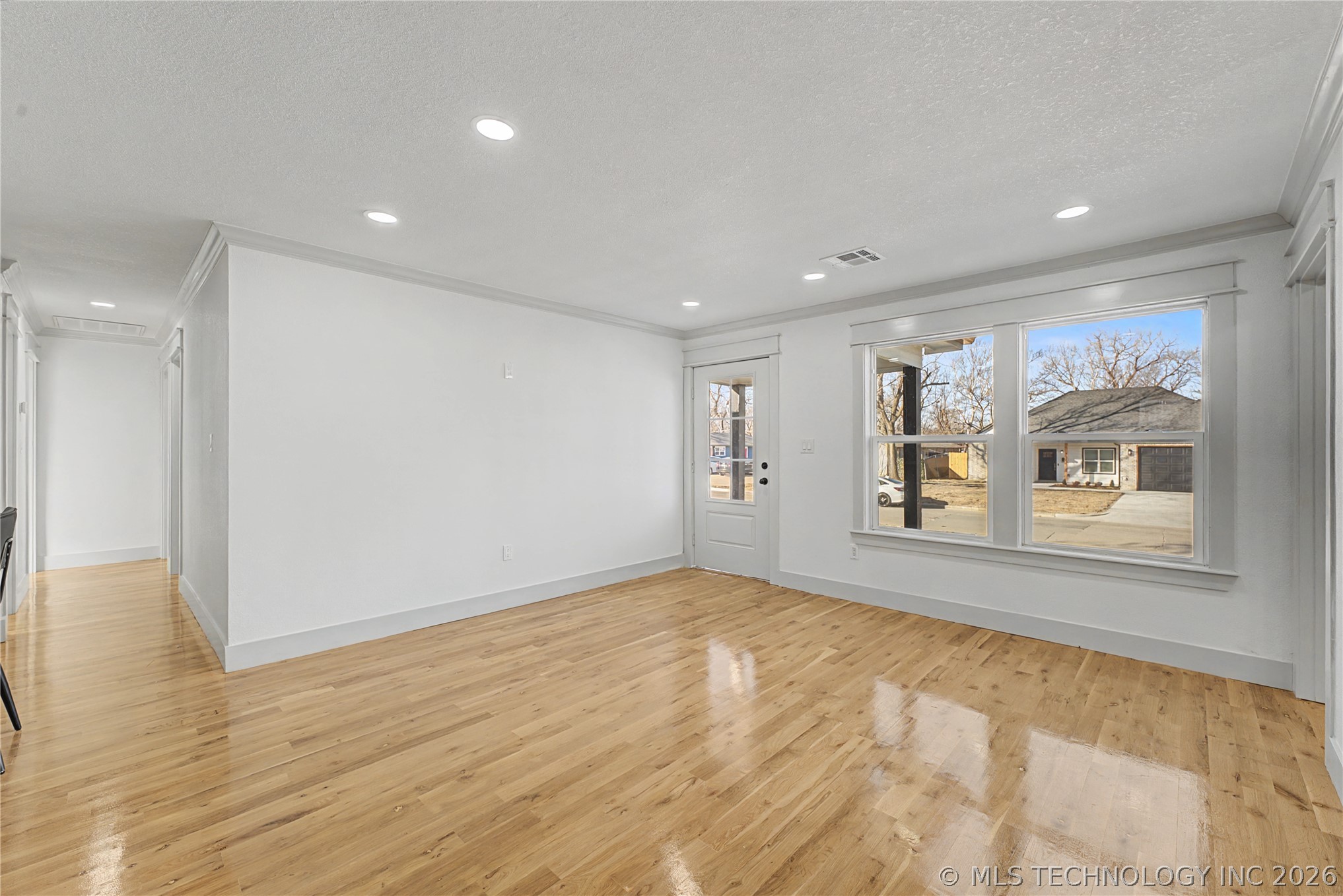 1333 N Irvington Avenue Property Photo 10