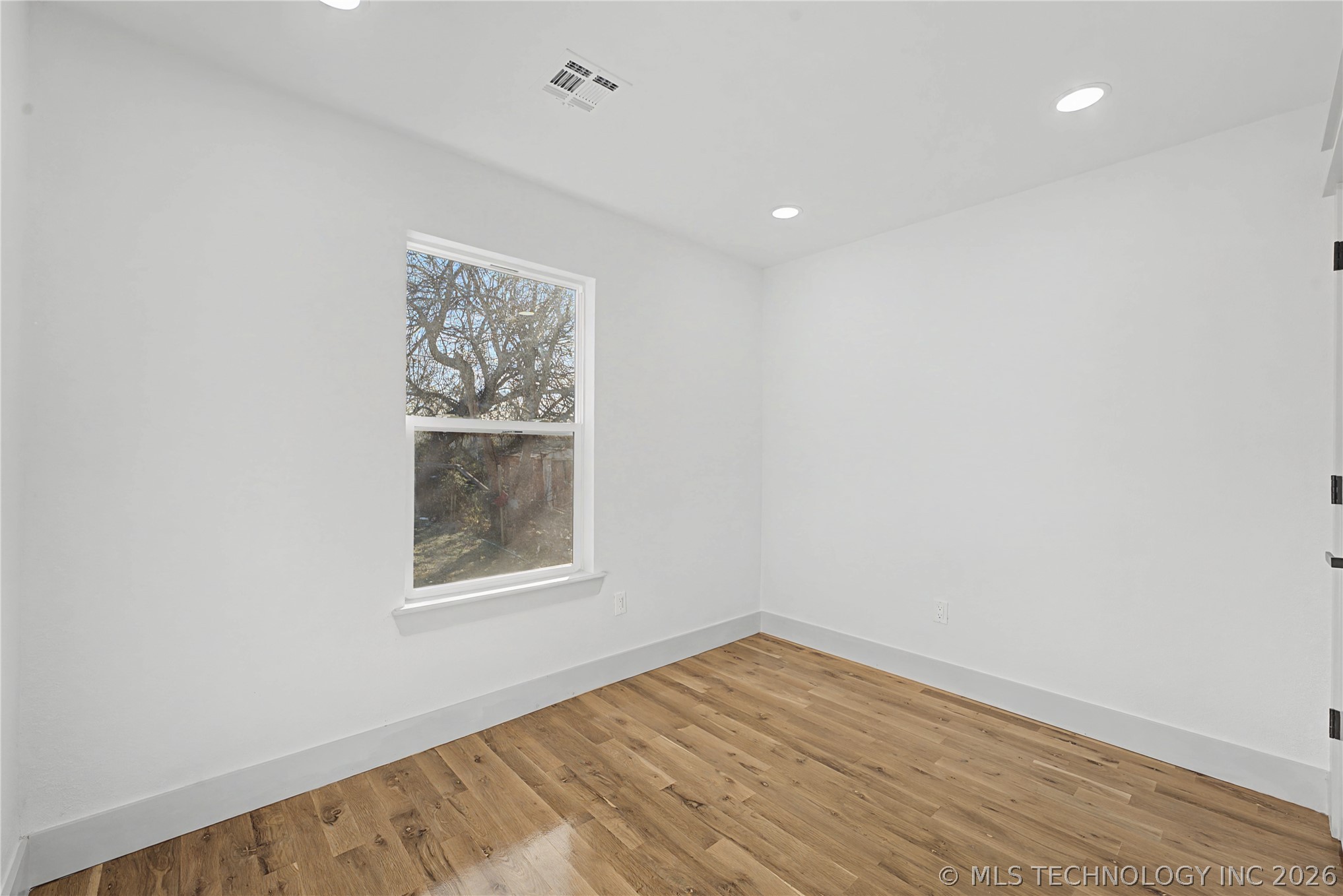 1333 N Irvington Avenue Property Photo 18