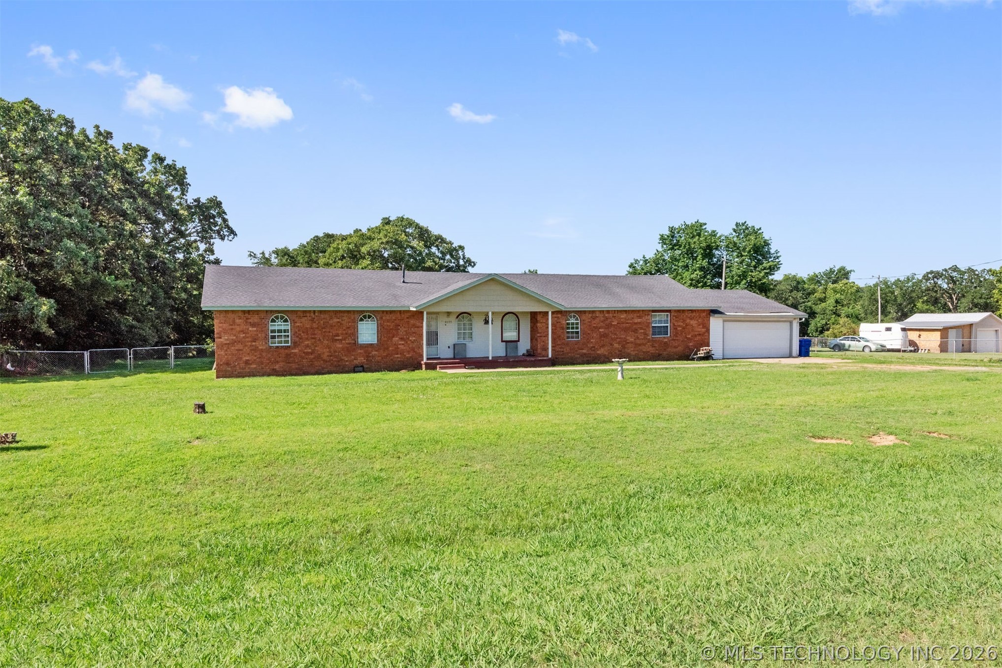 8609 Old Taft Road Property Photo 2