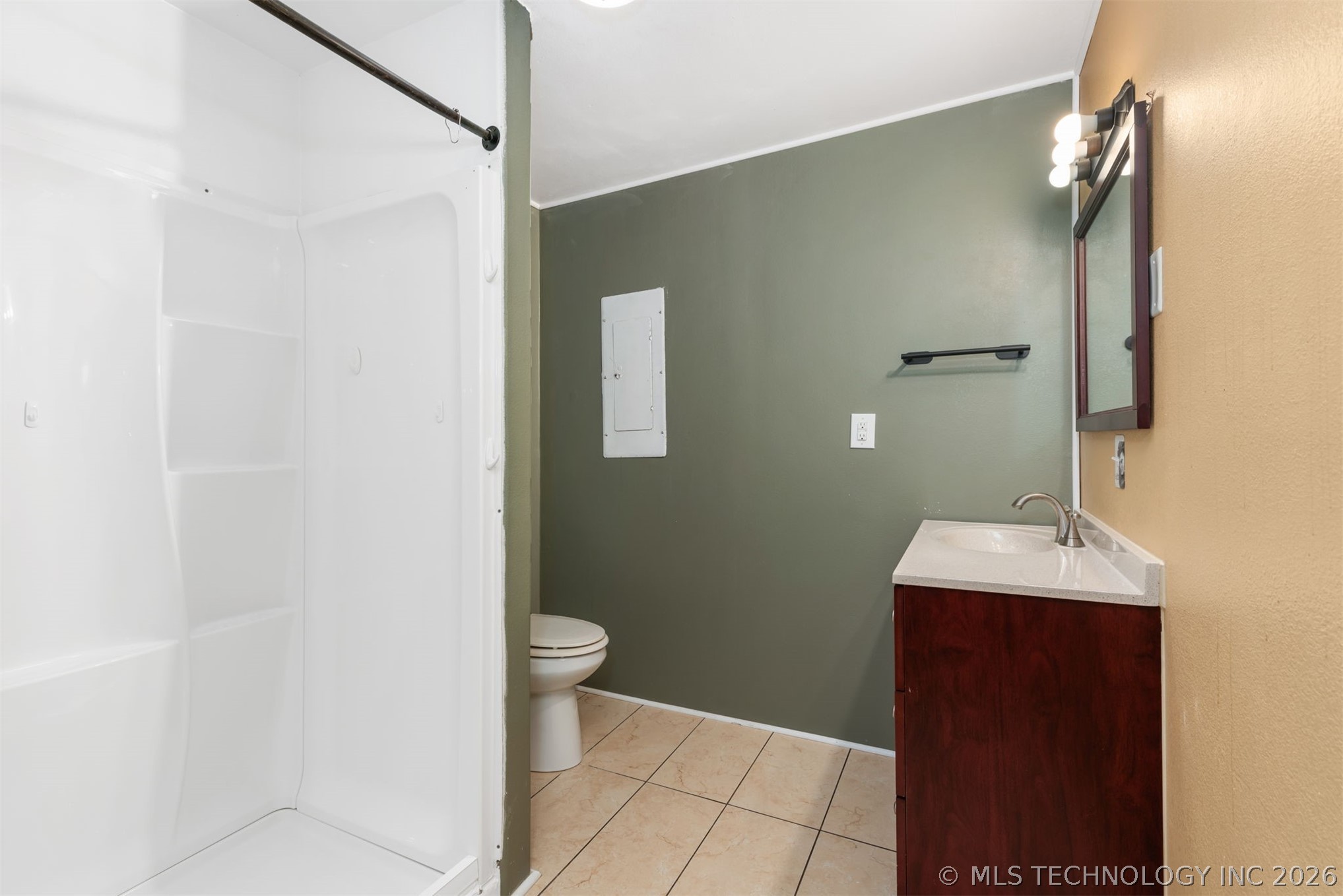 8609 Old Taft Road Property Photo 11