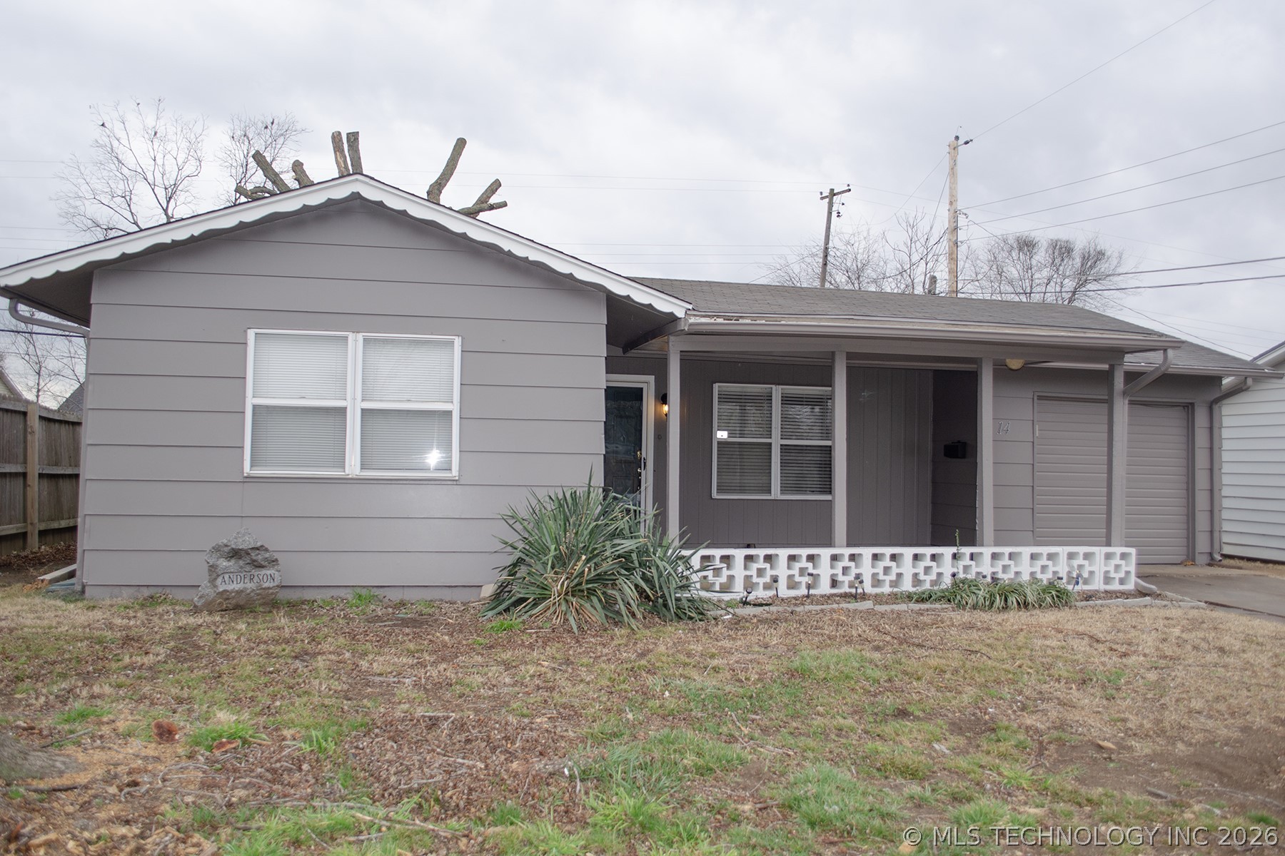 14 E Portland Avenue Property Photo 2