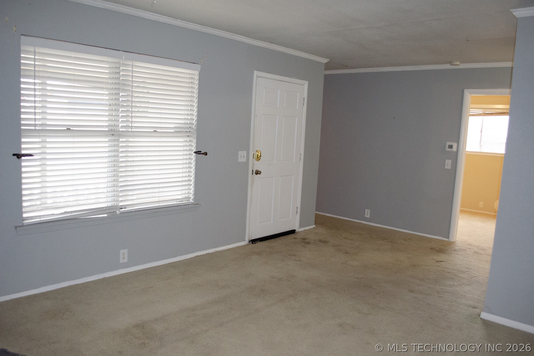 14 E Portland Avenue Property Photo 6