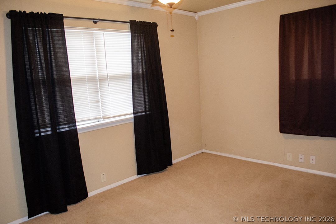 14 E Portland Avenue Property Photo 11