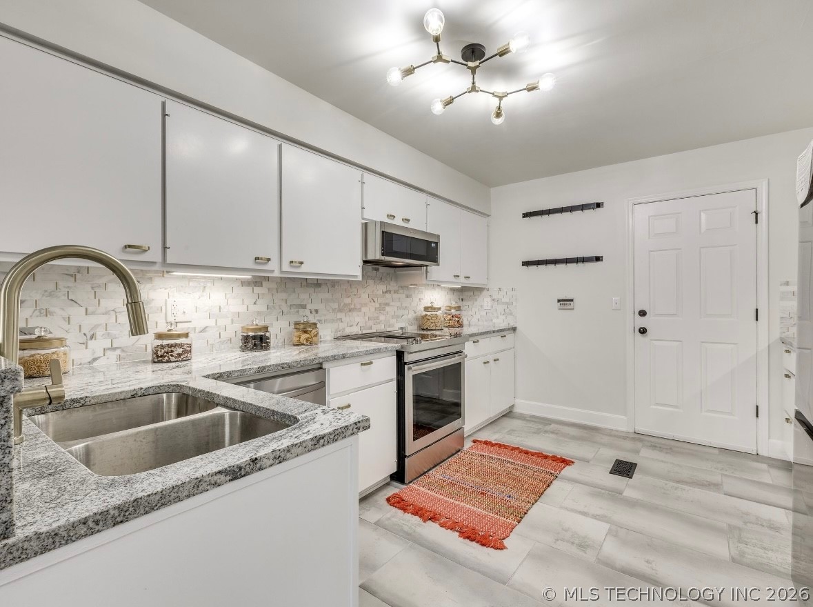 4822 S Quaker Avenue Na Property Photo 10
