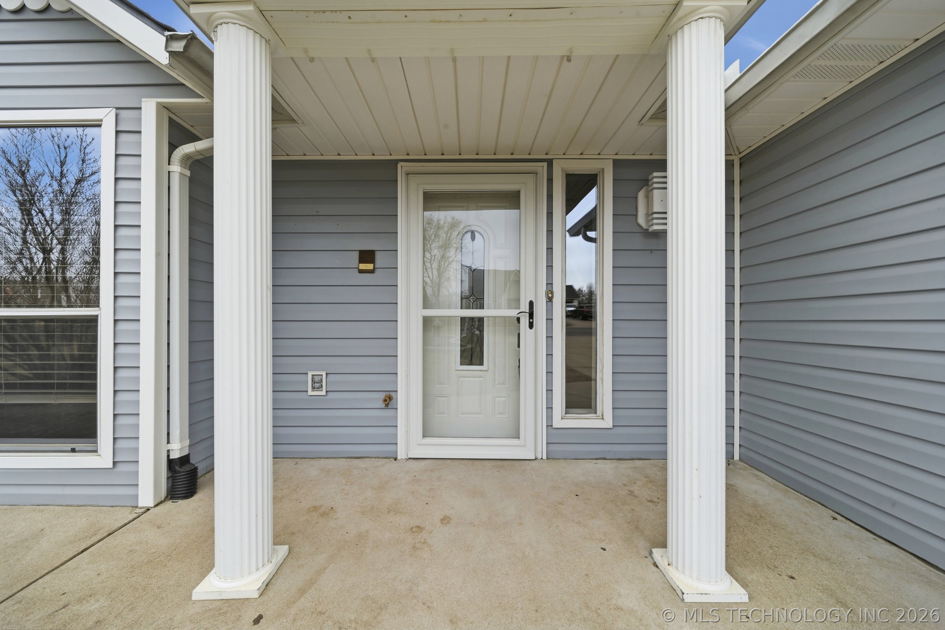 1226 Forest Lane Property Photo 5