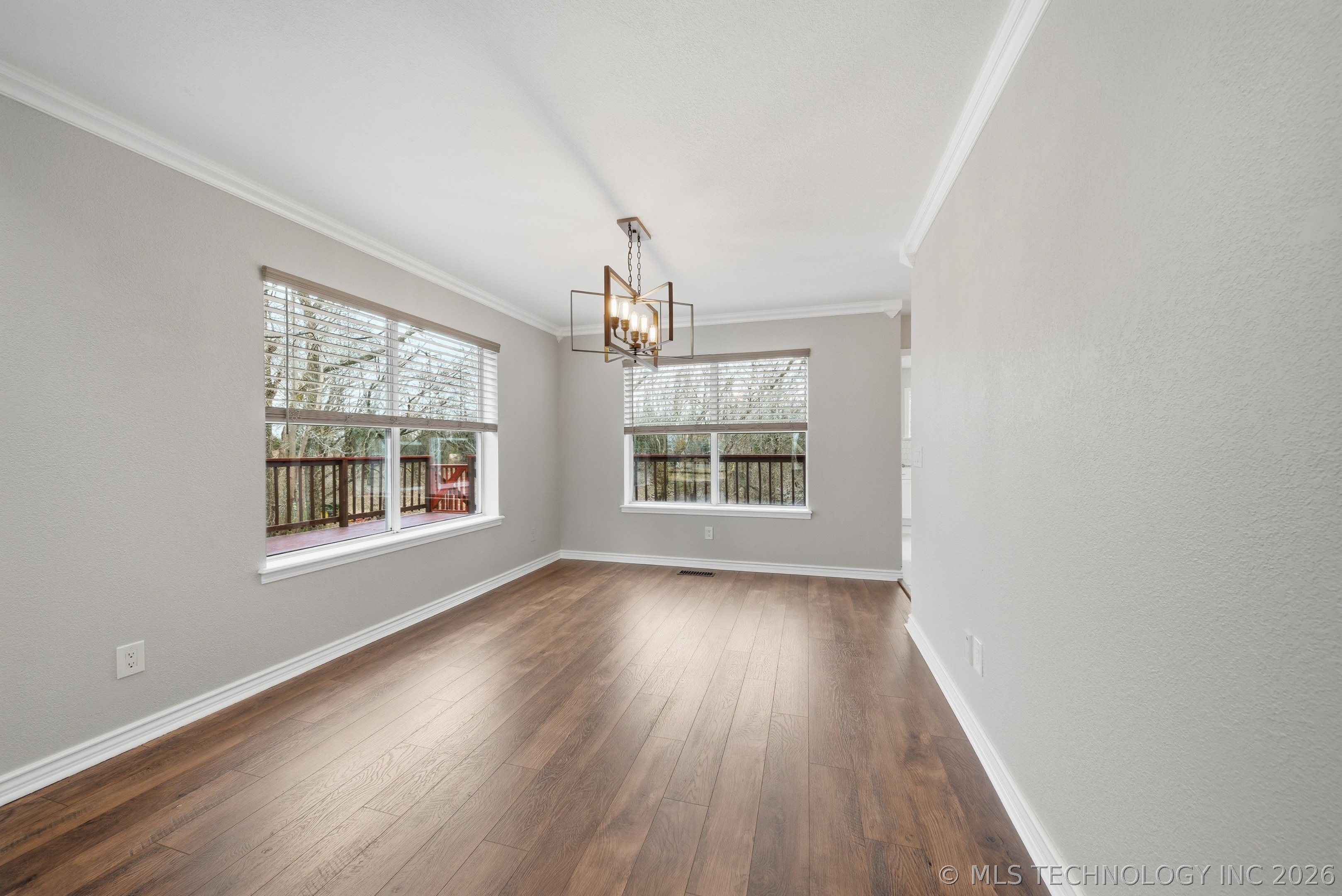 1226 Forest Lane Property Photo 12