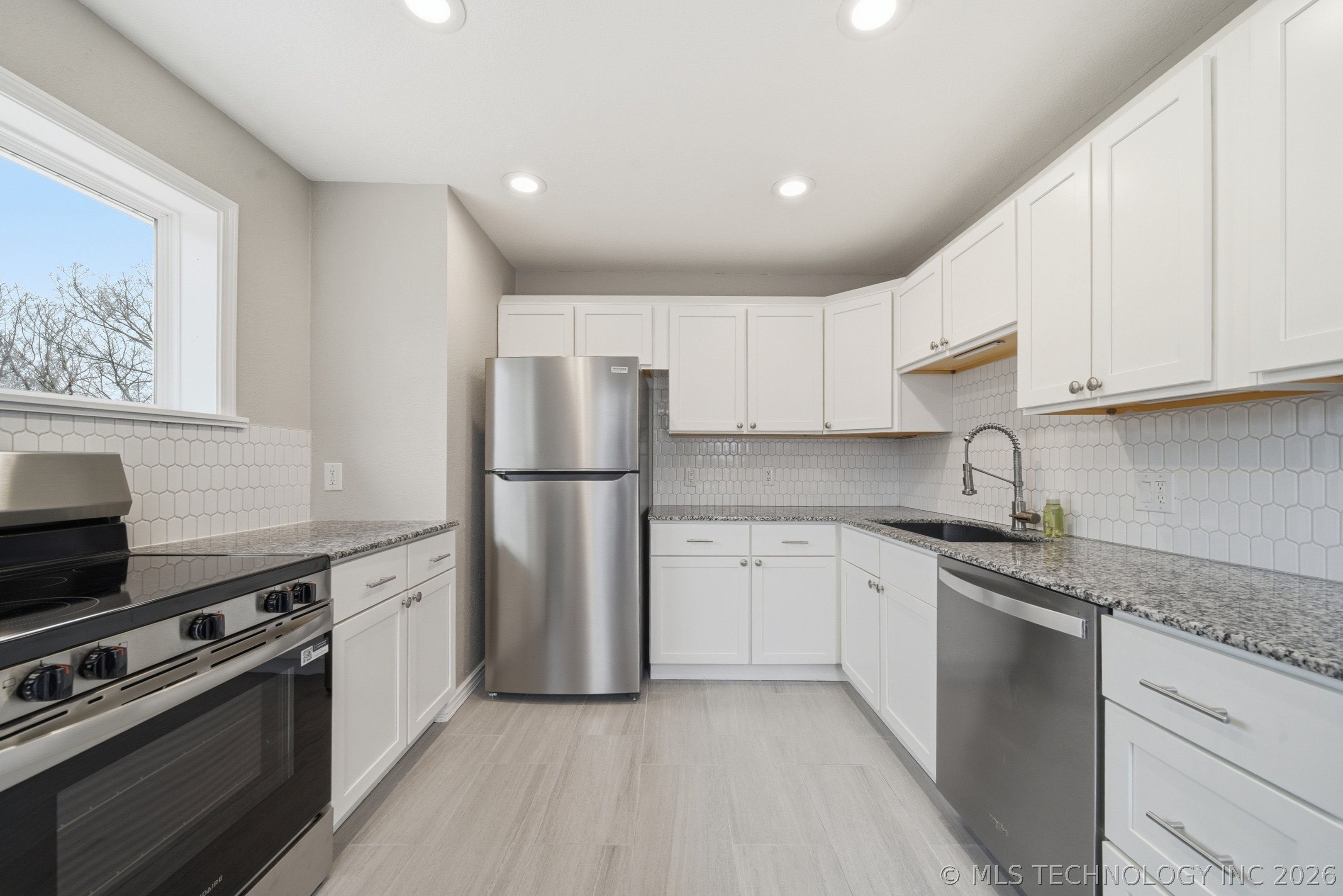 1226 Forest Lane Property Photo 14