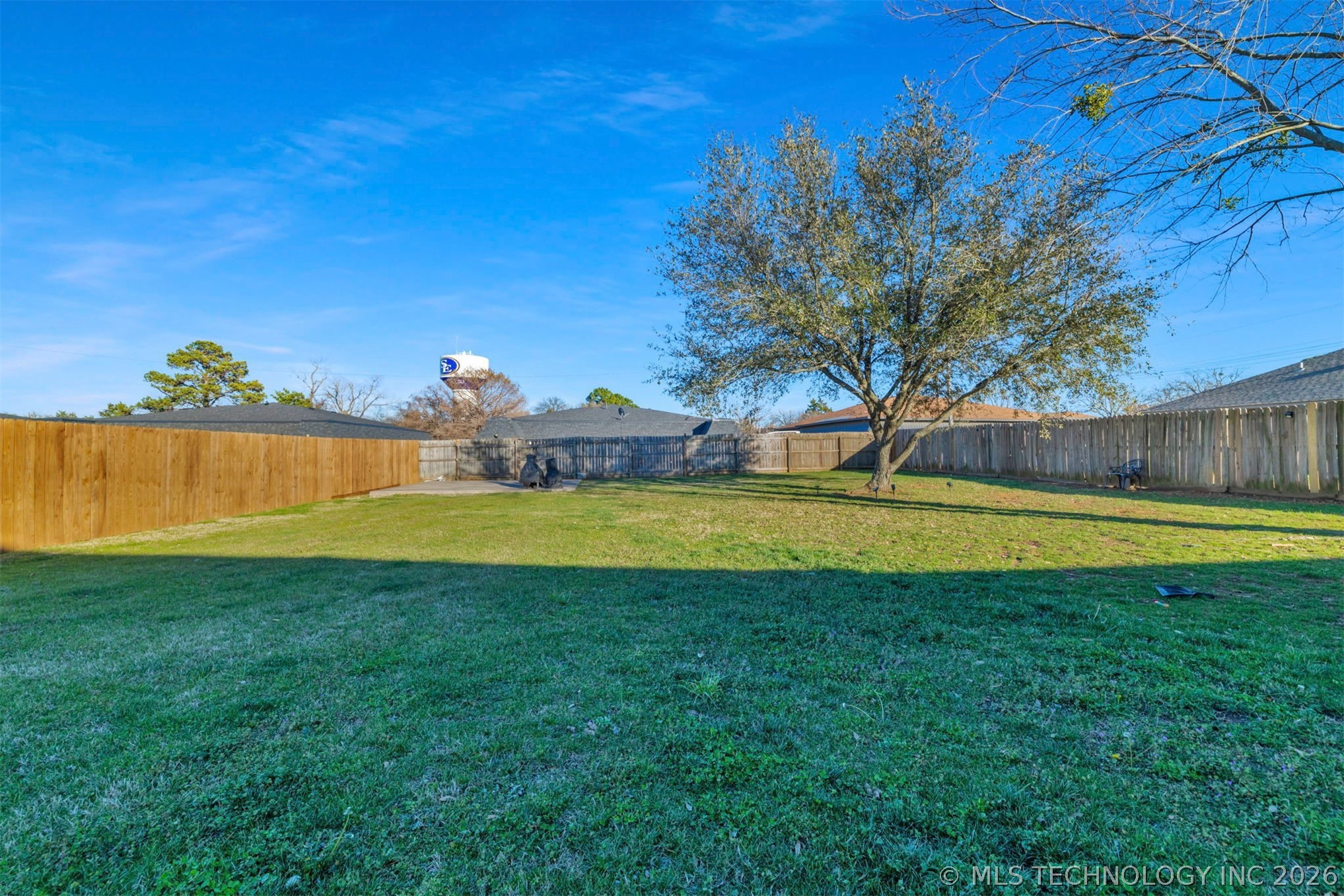 1704 Lahoma Property Photo 19
