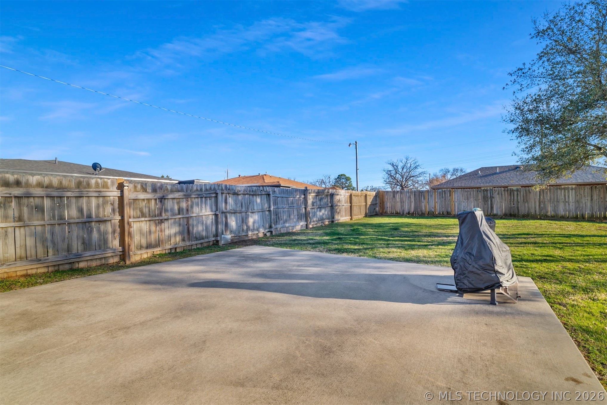 1704 Lahoma Property Photo 20
