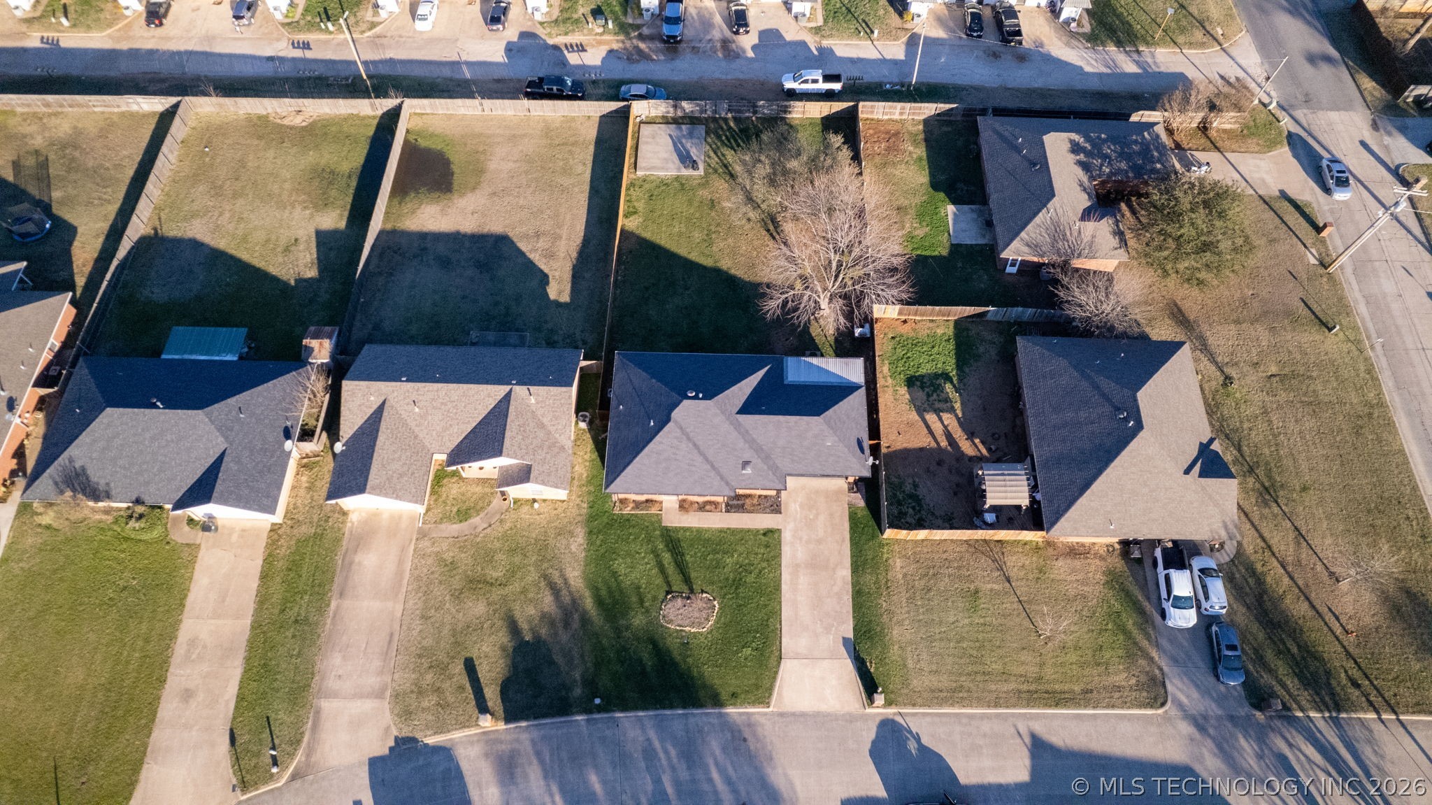 1704 Lahoma Property Photo 23