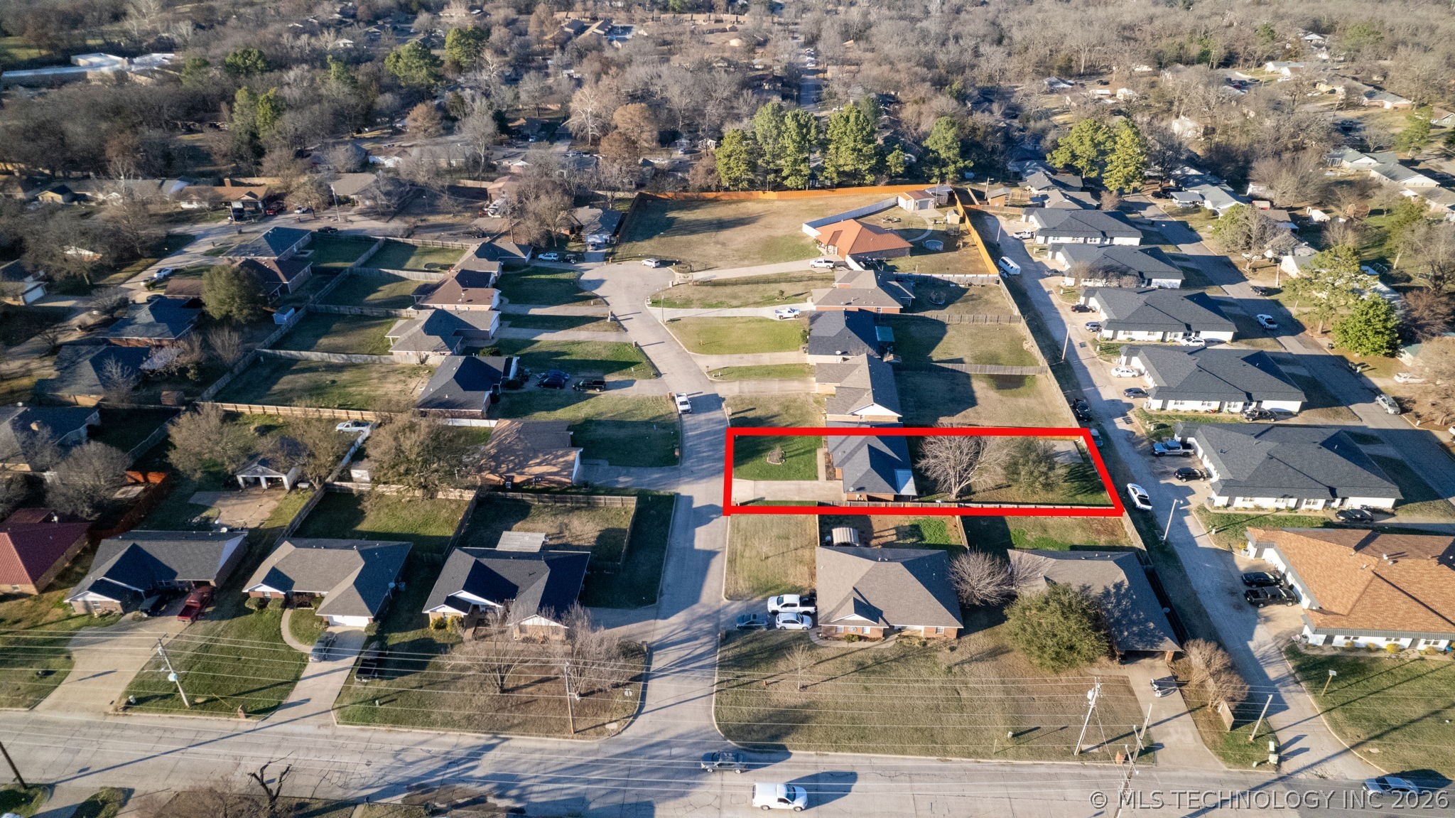 1704 Lahoma Property Photo 31