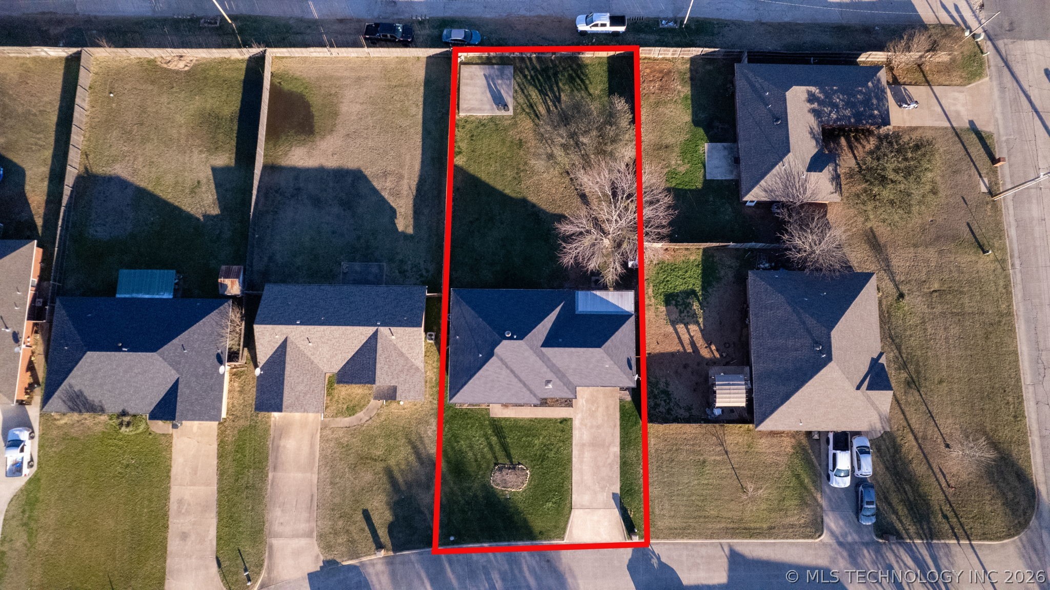 1704 Lahoma Property Photo 32