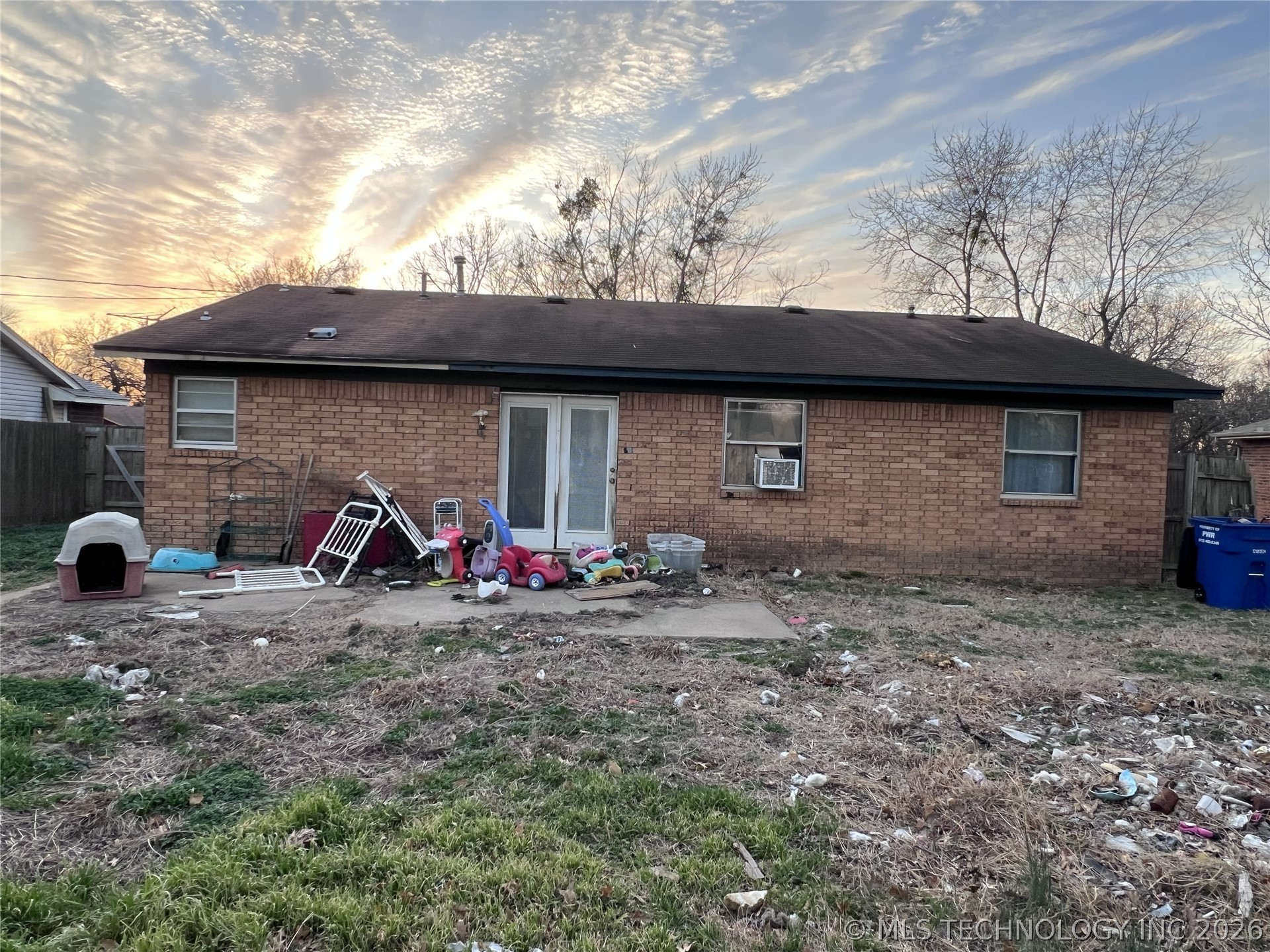 506 Park Street Property Photo 8