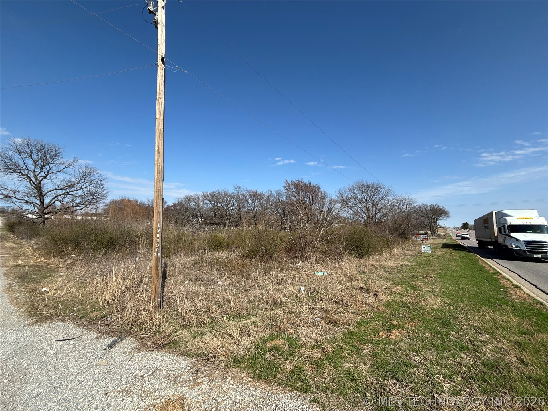 6879 State Highway 70 Property Photo 11