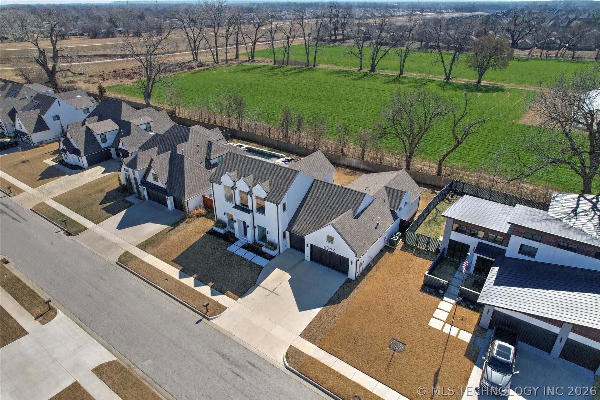 6756 E 128th Street S Property Photo 2