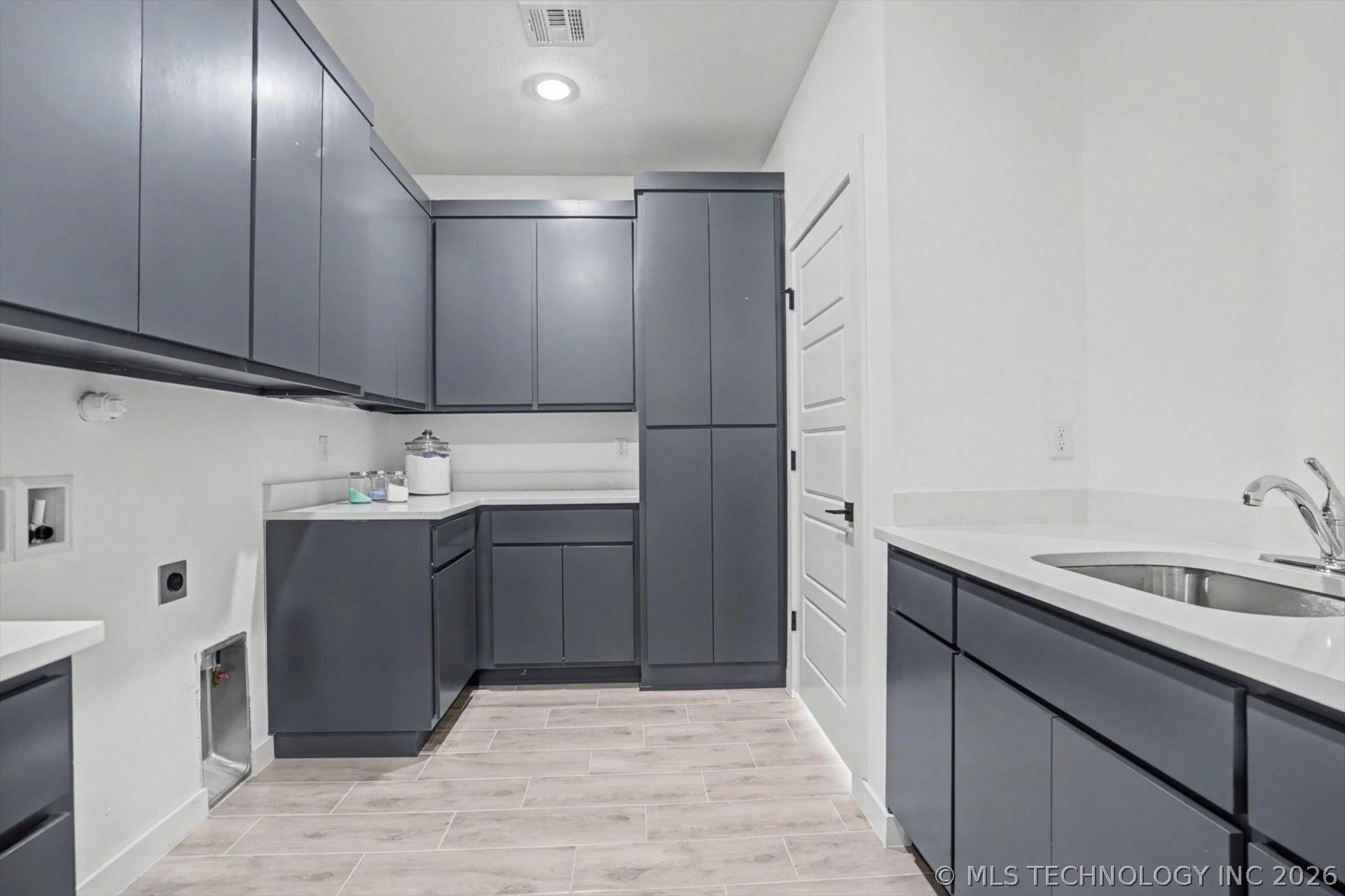 6756 E 128th Street S Property Photo 29