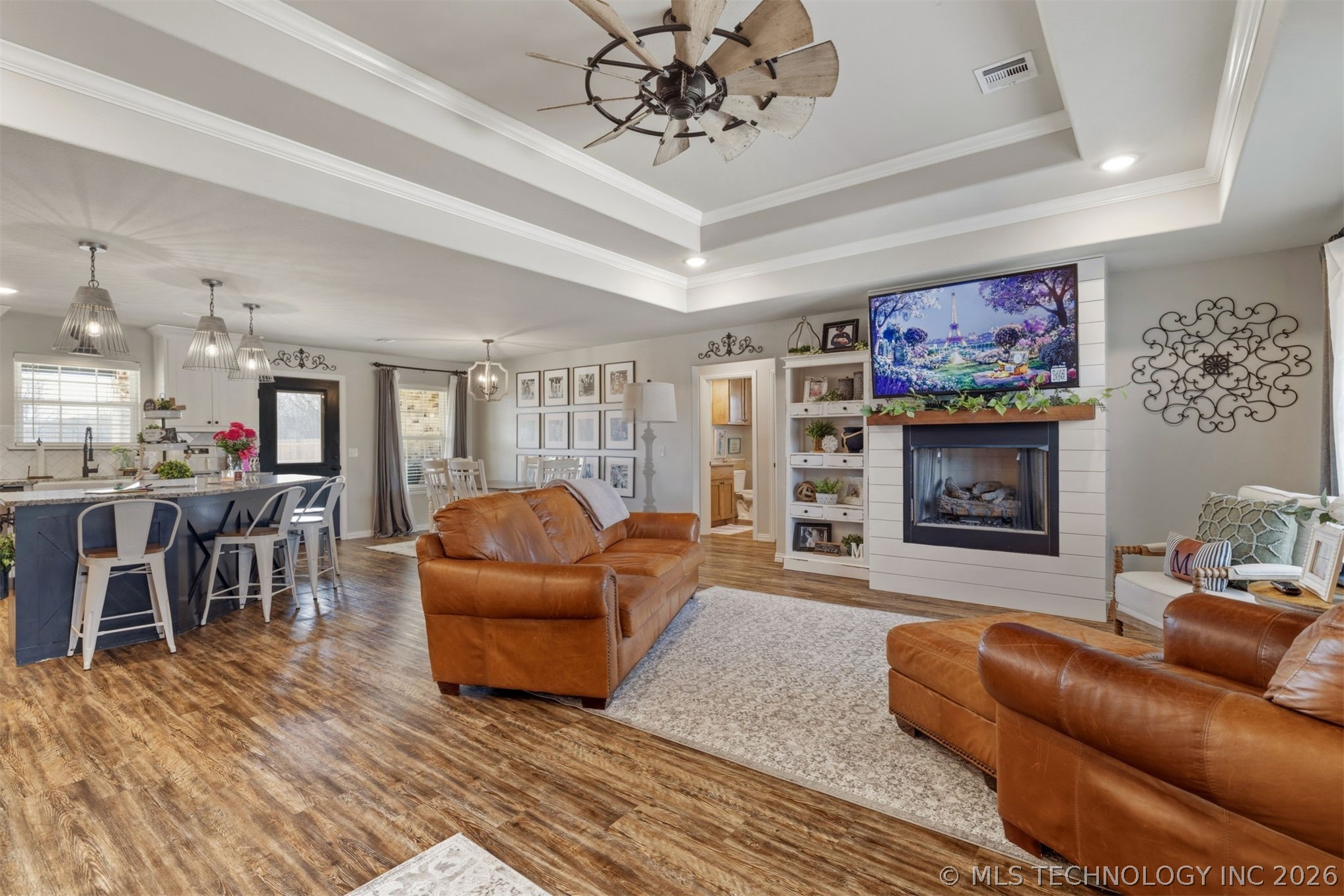 95 Huntington Beach Property Photo 8