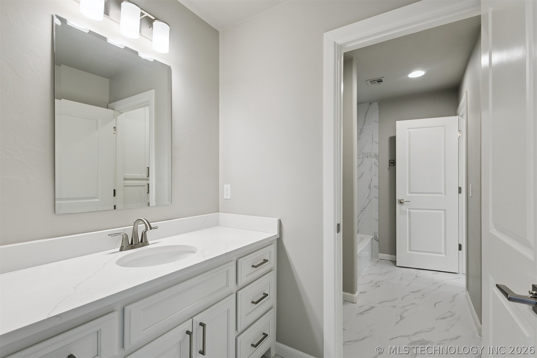 14202 S Delaware Place S Property Photo 55