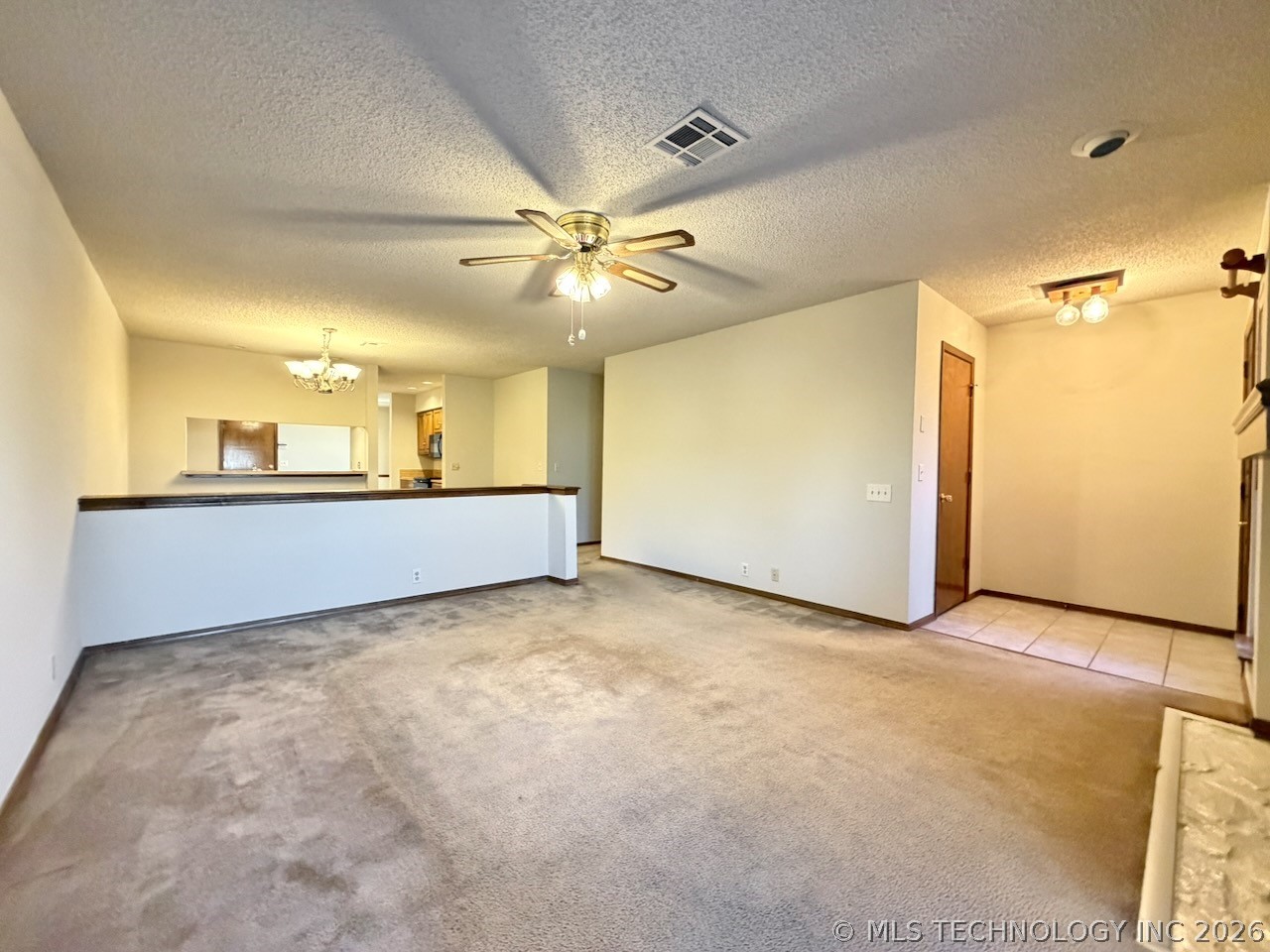 8019 S 77th East Avenue Property Photo 5
