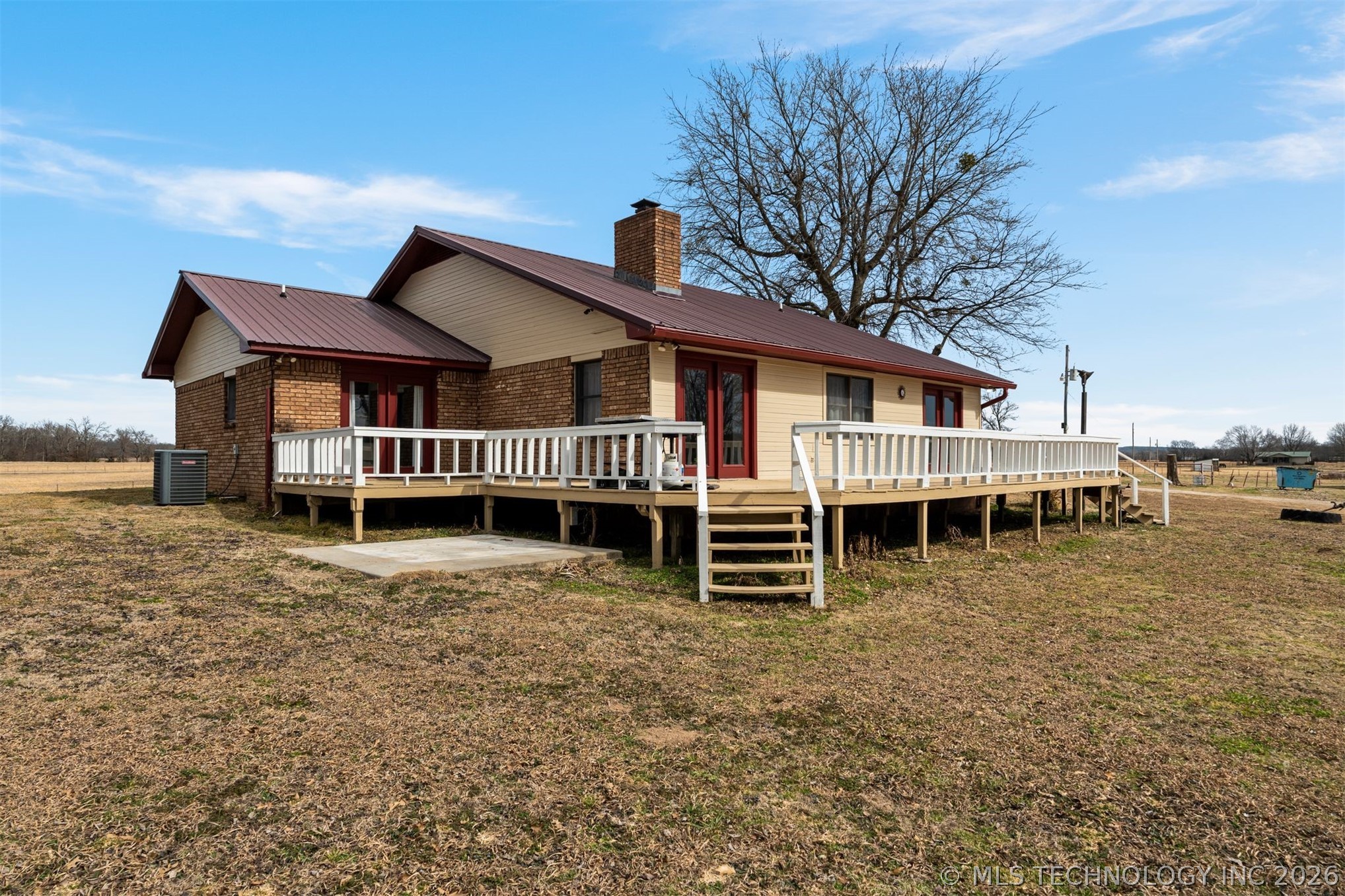 458540 E 1040 Road Property Photo 20