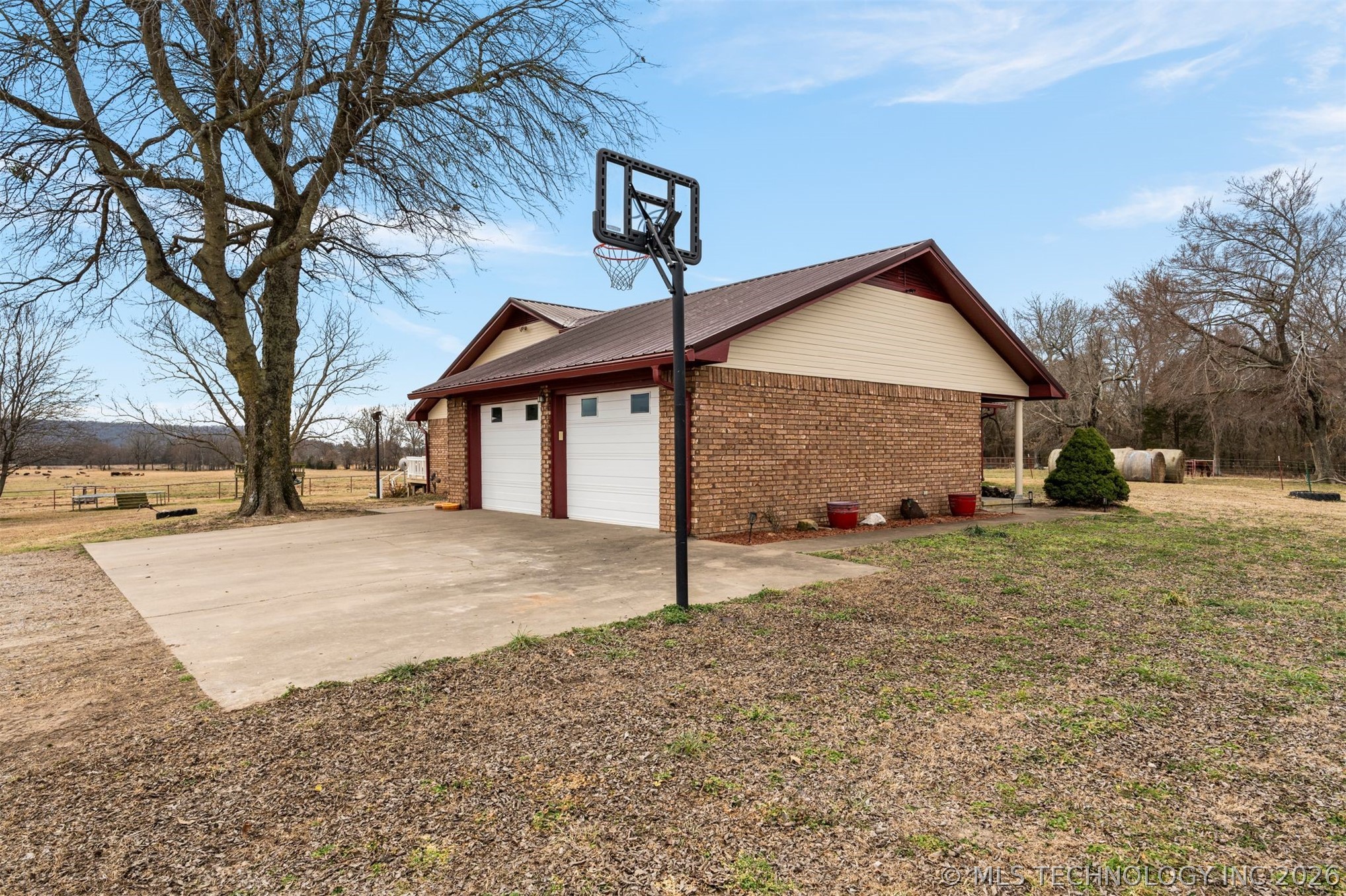 458540 E 1040 Road Property Photo 21