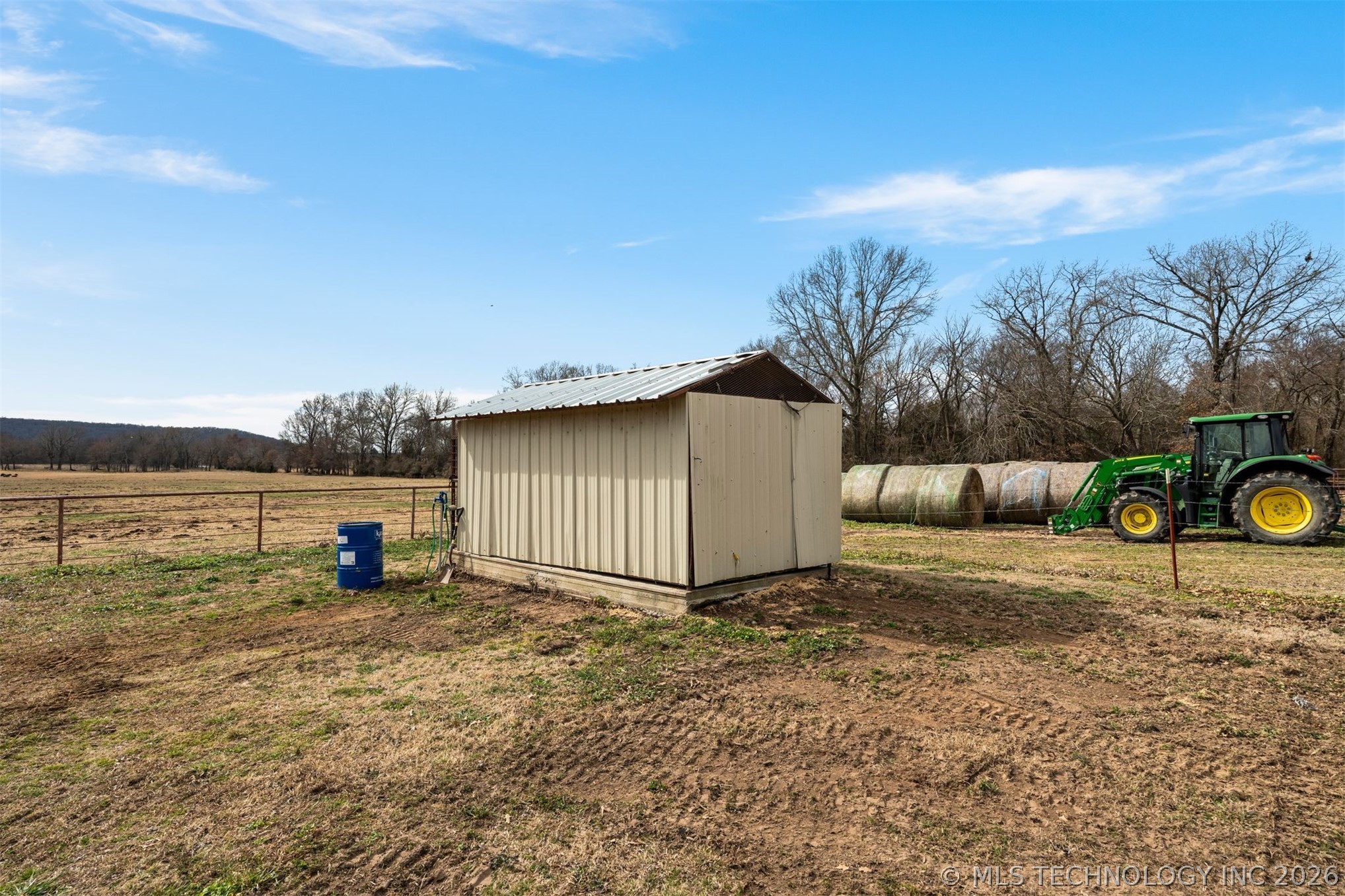 458540 E 1040 Road Property Photo 22