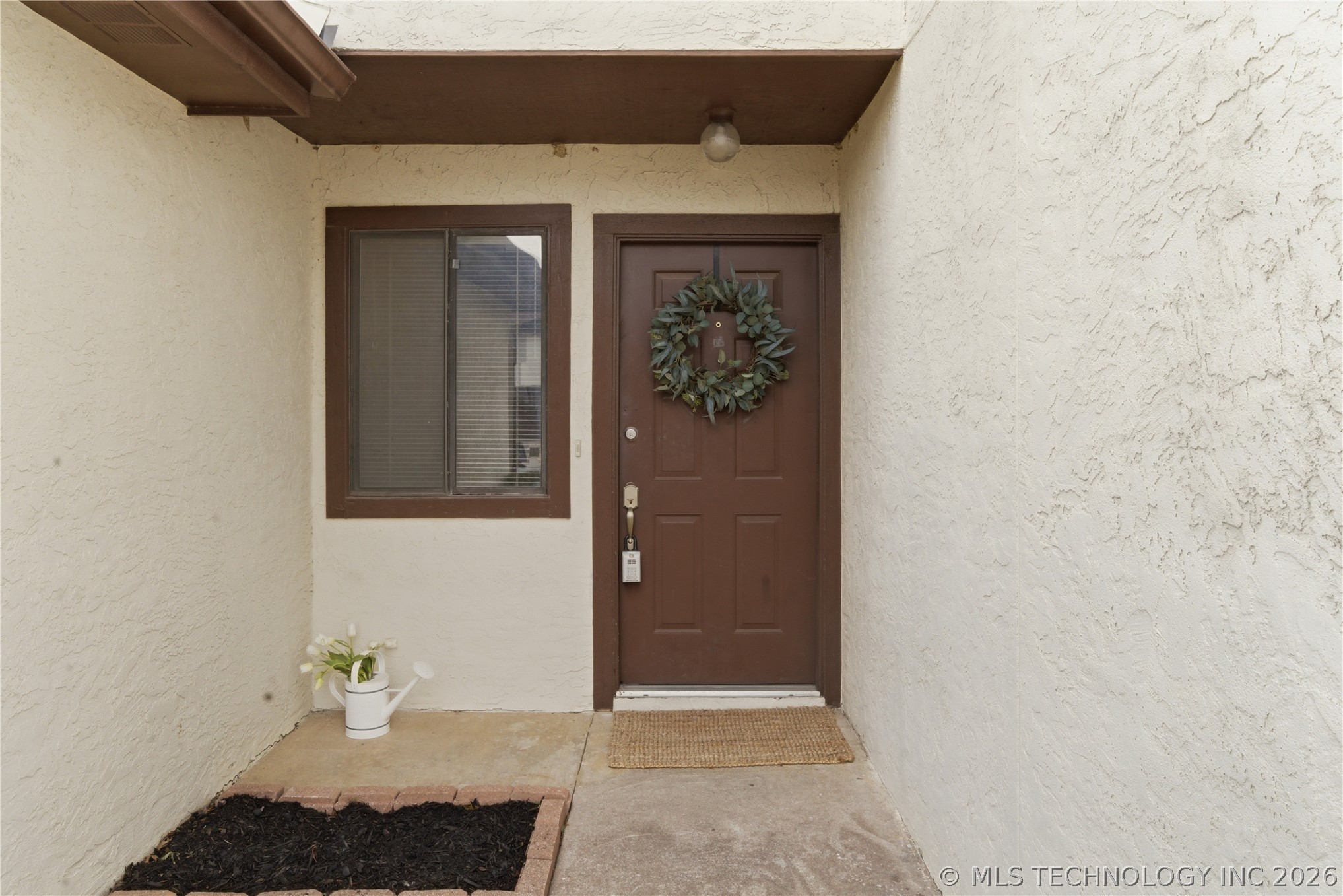13513 E 30th Place B Property Photo 2