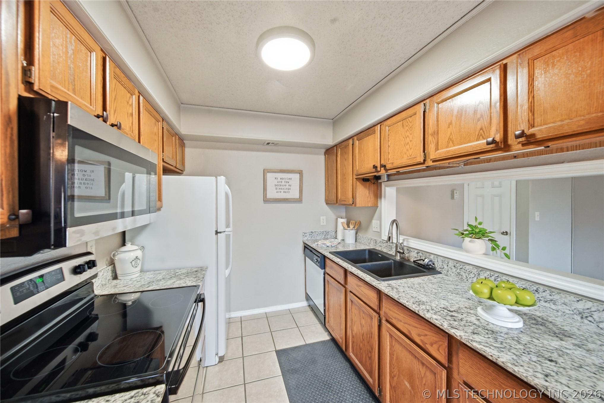 13513 E 30th Place B Property Photo 12