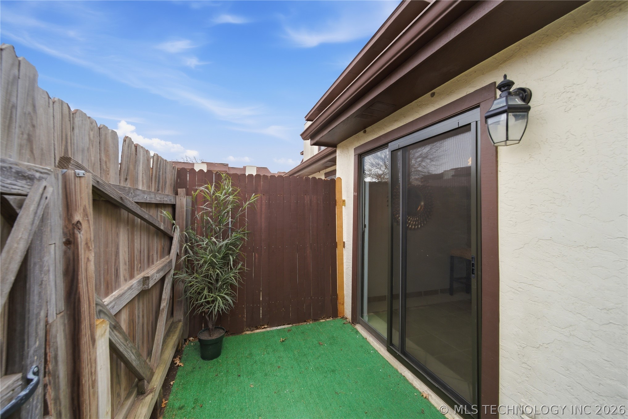 13513 E 30th Place B Property Photo 26