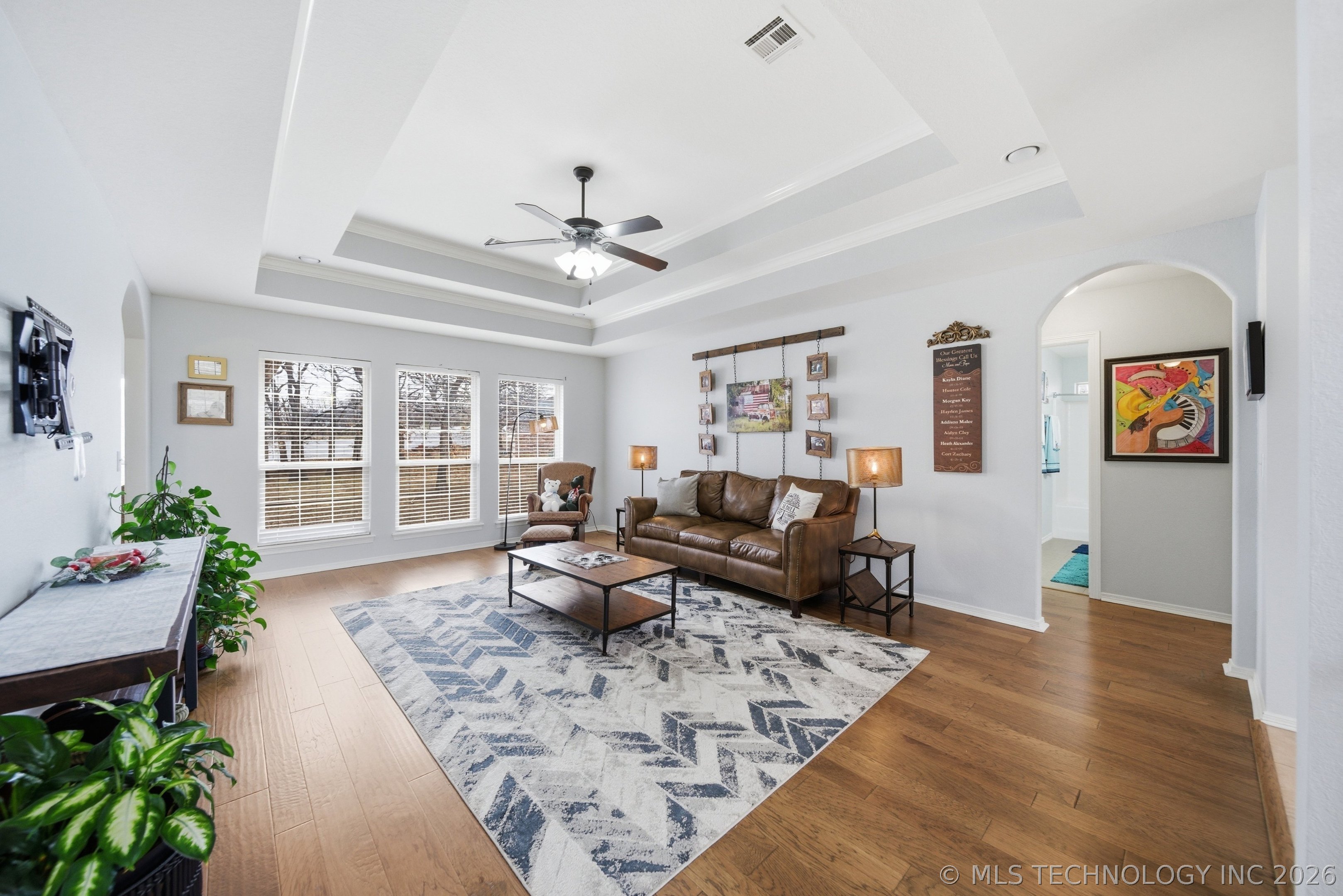 2619 Woodstone Drive Property Photo 8