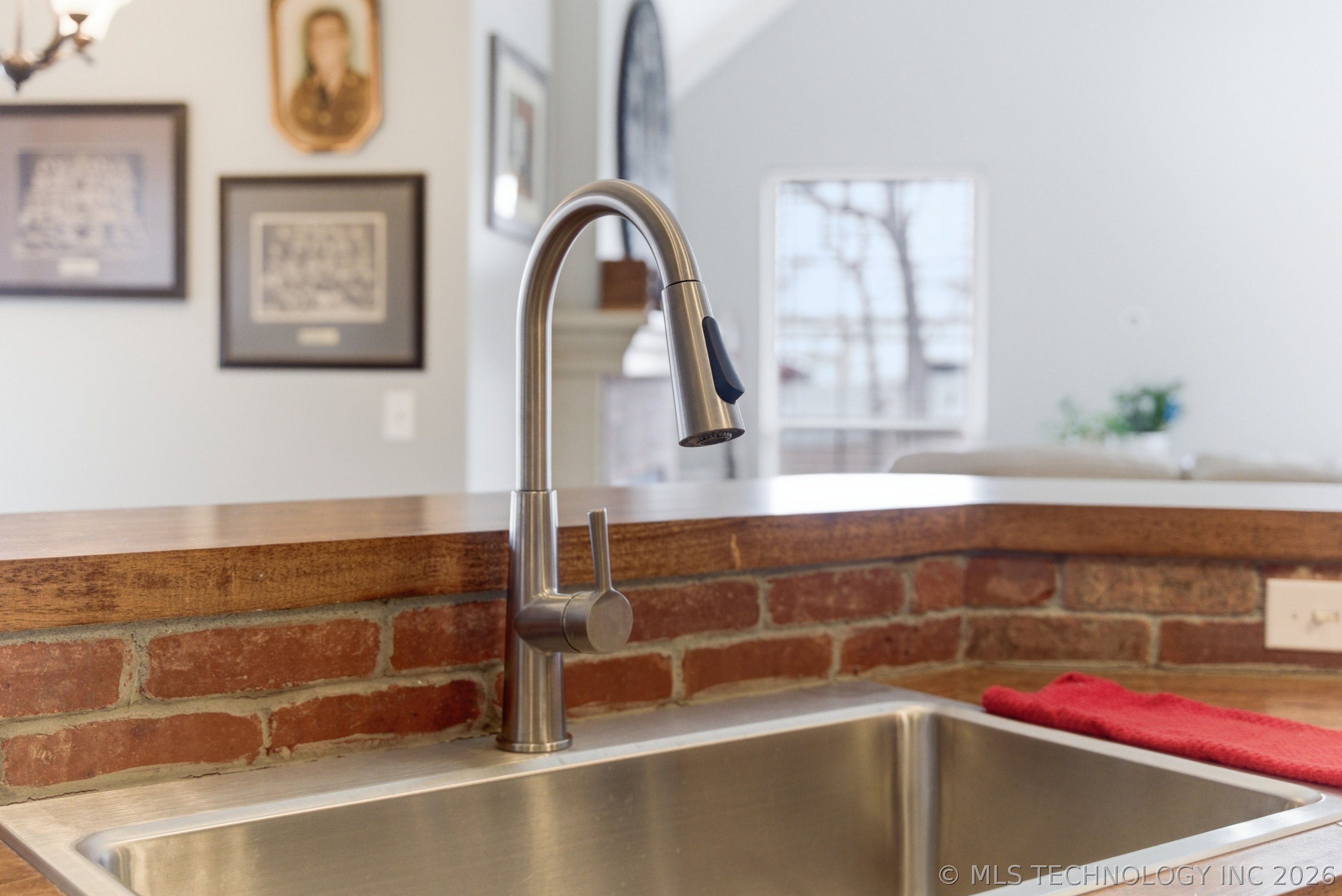 2619 Woodstone Drive Property Photo 15