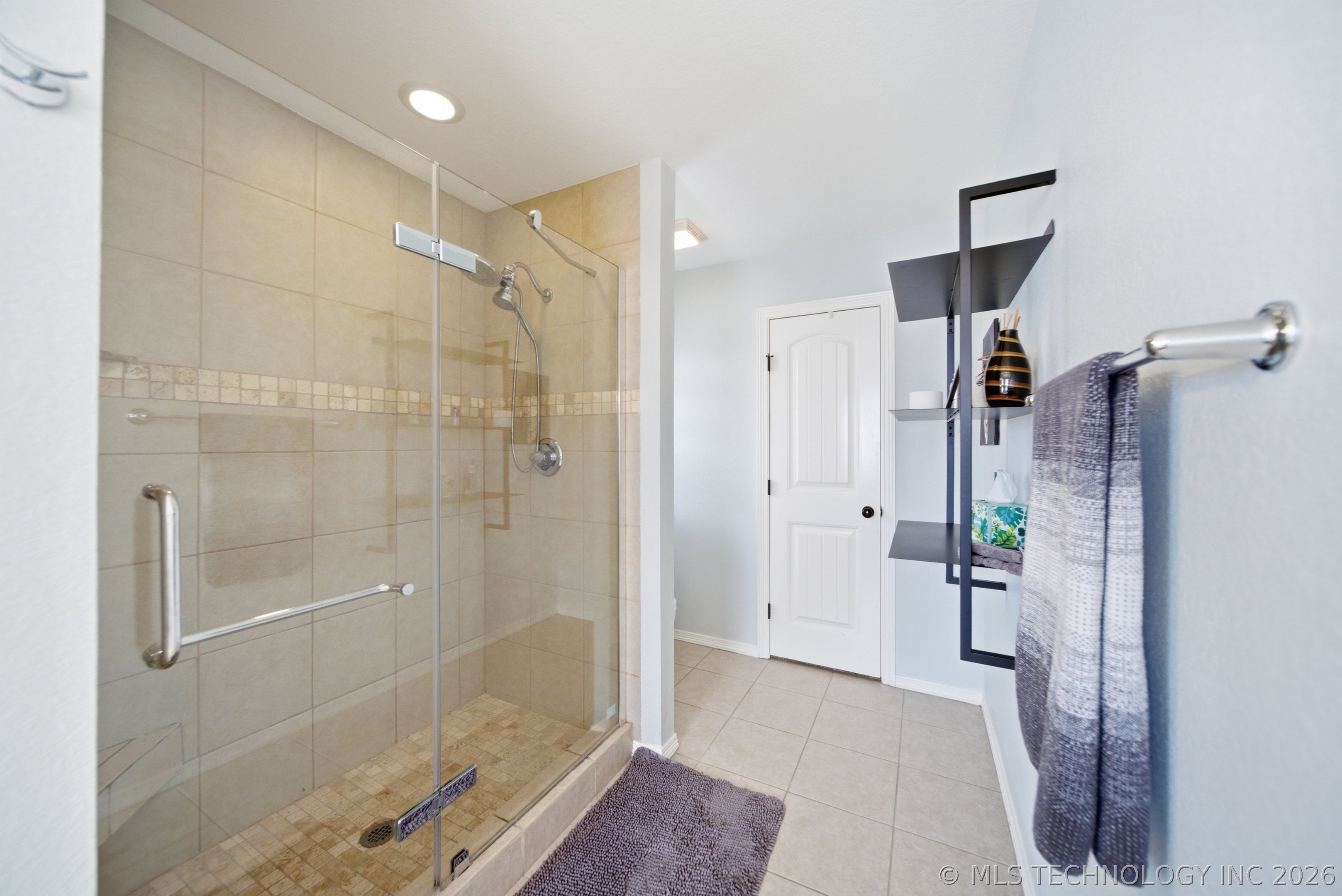 2619 Woodstone Drive Property Photo 24