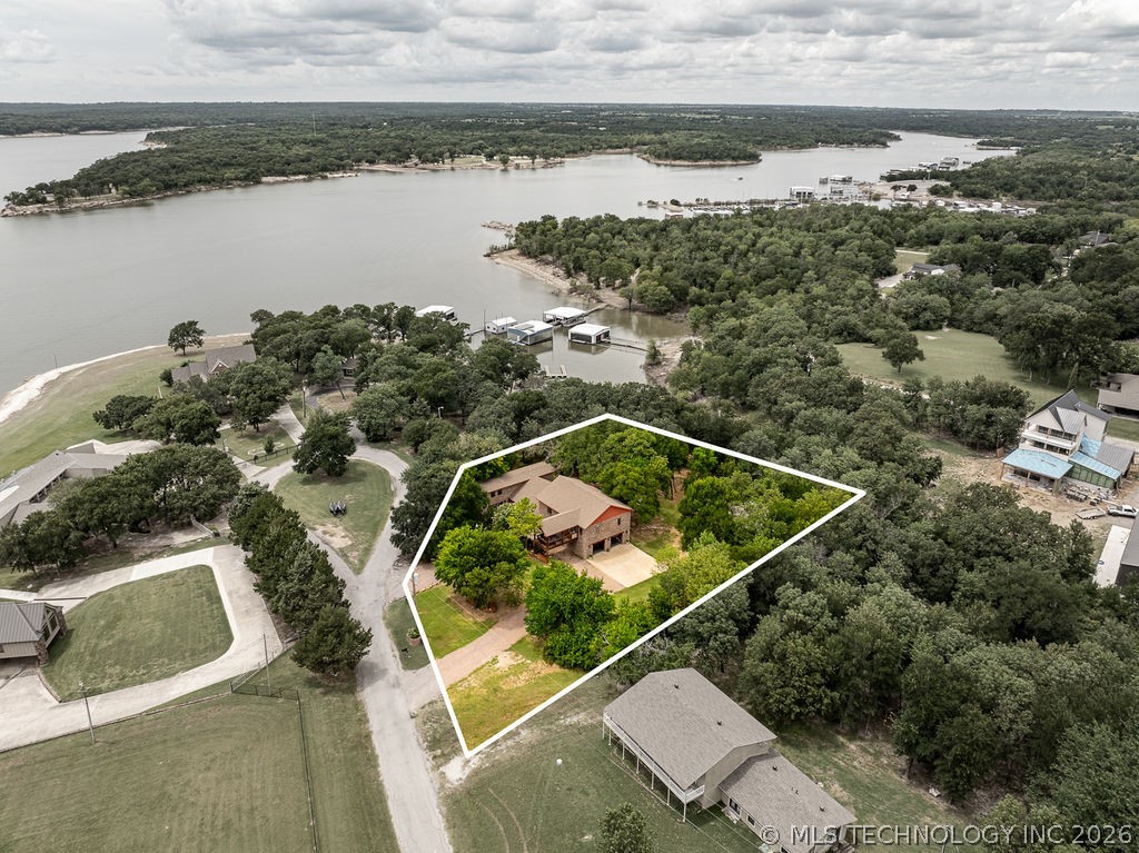 9094 Waters Edge Property Photo 1