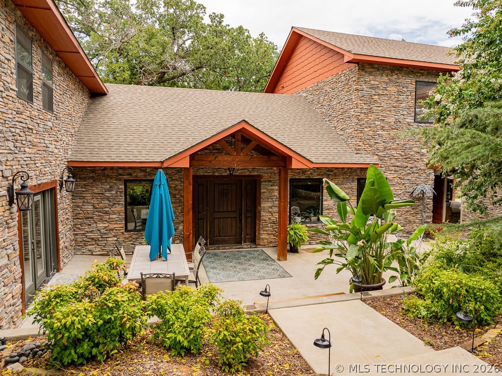 9094 Waters Edge Property Photo 4
