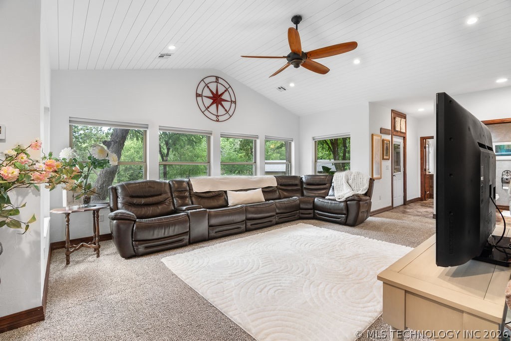 9094 Waters Edge Property Photo 10