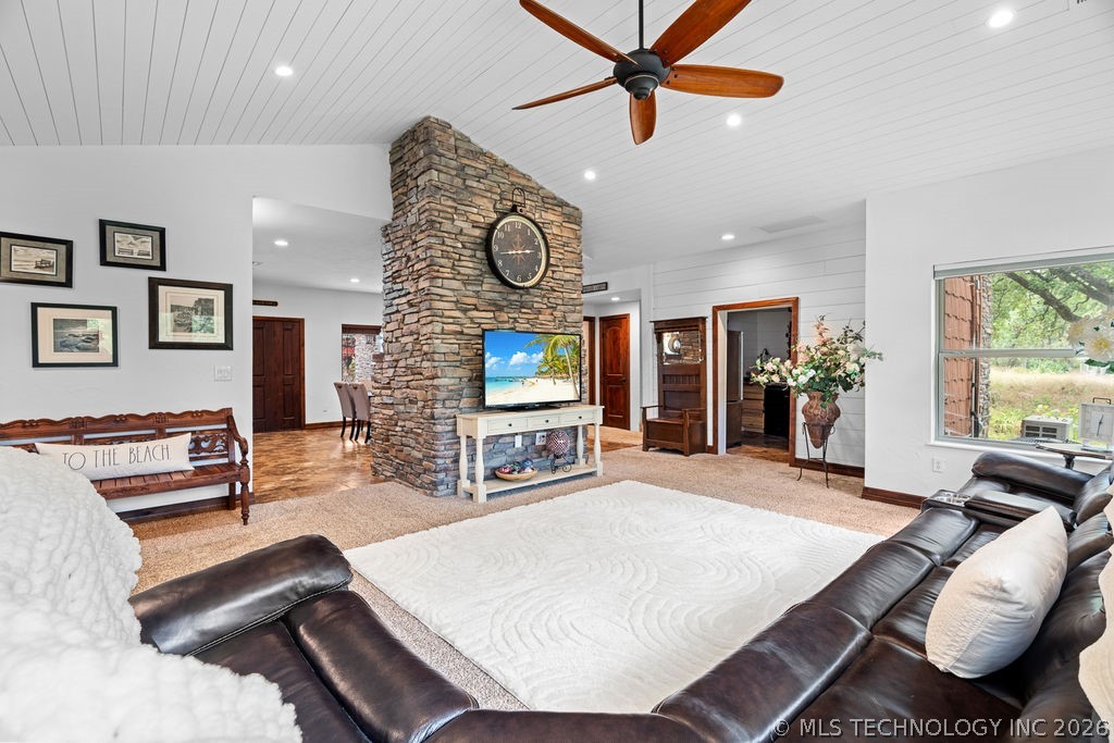 9094 Waters Edge Property Photo 11