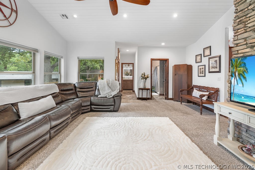 9094 Waters Edge Property Photo 12