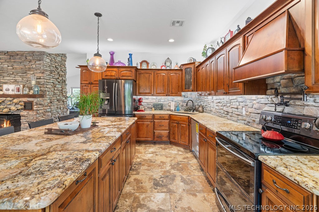 9094 Waters Edge Property Photo 15