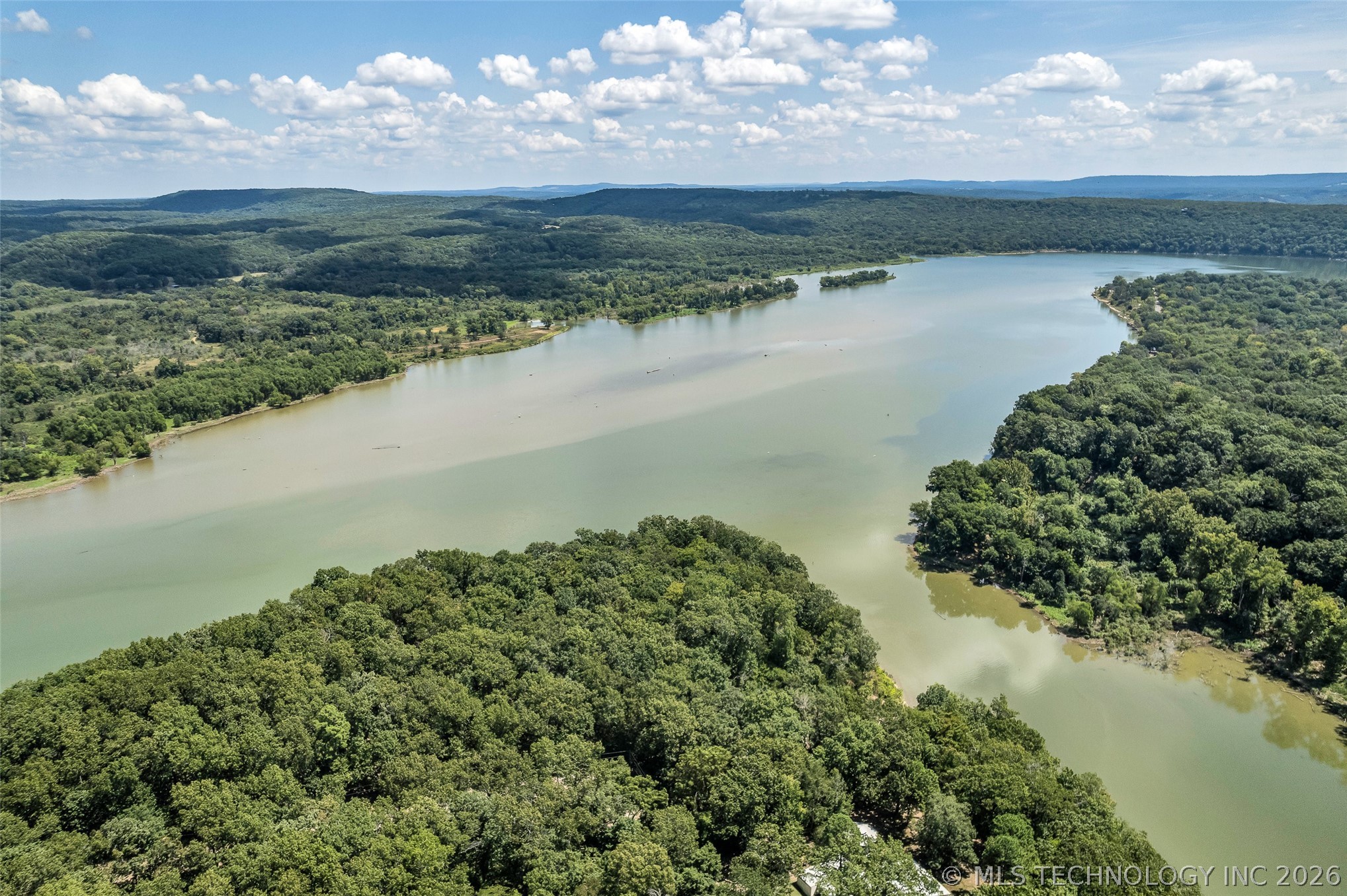 22307 E 843 Road Property Photo 4