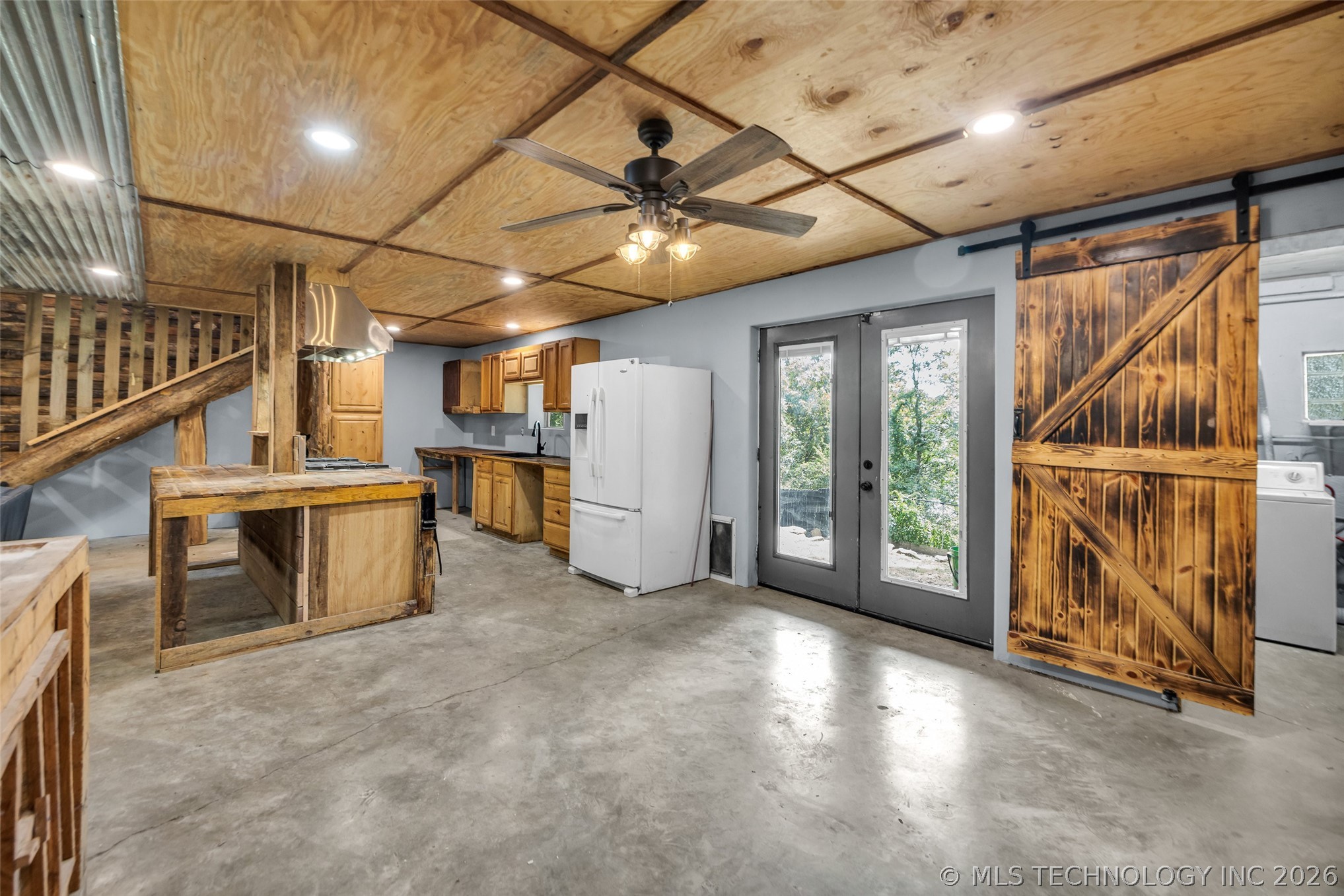 22307 E 843 Road Property Photo 16