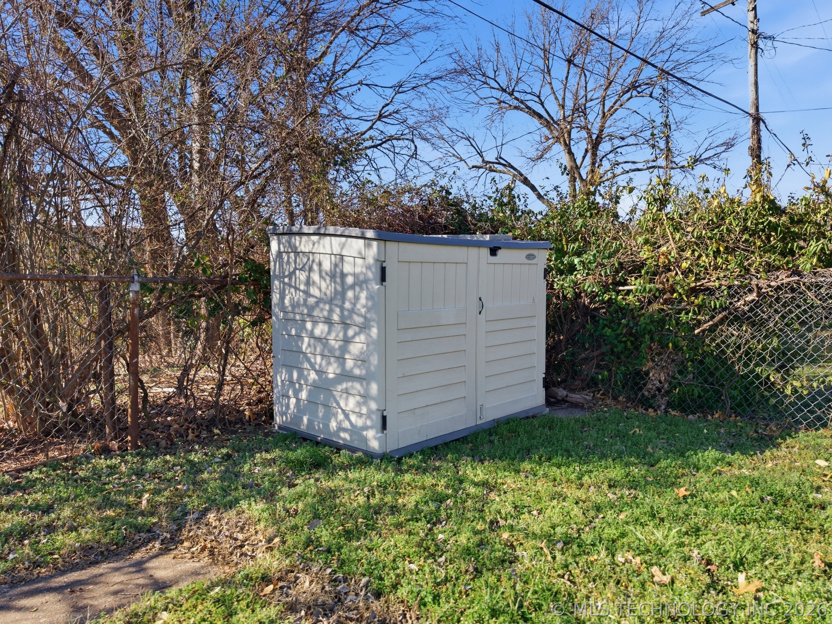 2516 E 3rd Street Property Photo 28