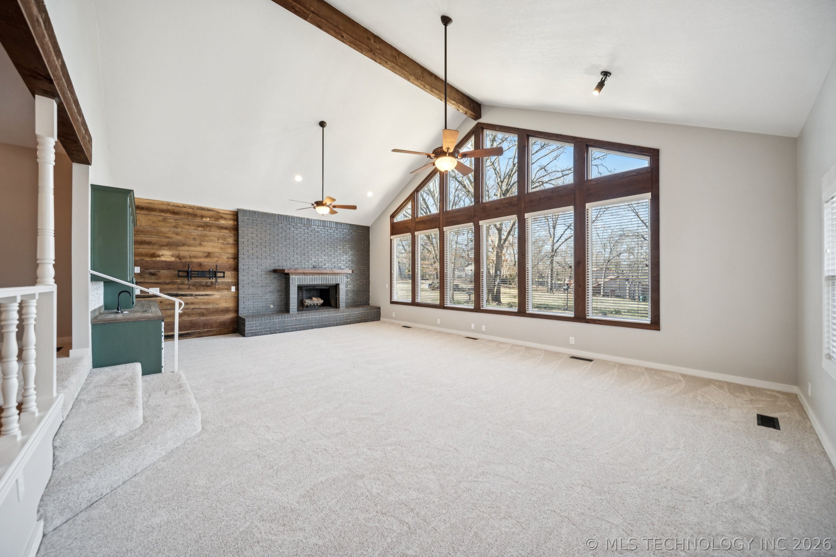 422 Ridge Oak Lane Property Photo 7