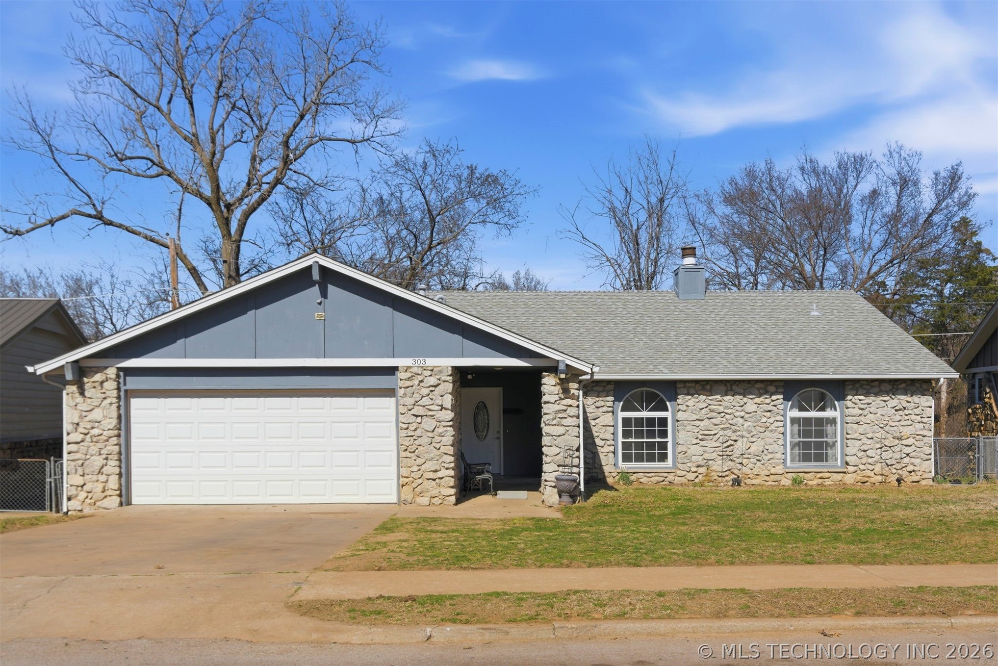 303 Prattwood Drive Property Photo 1