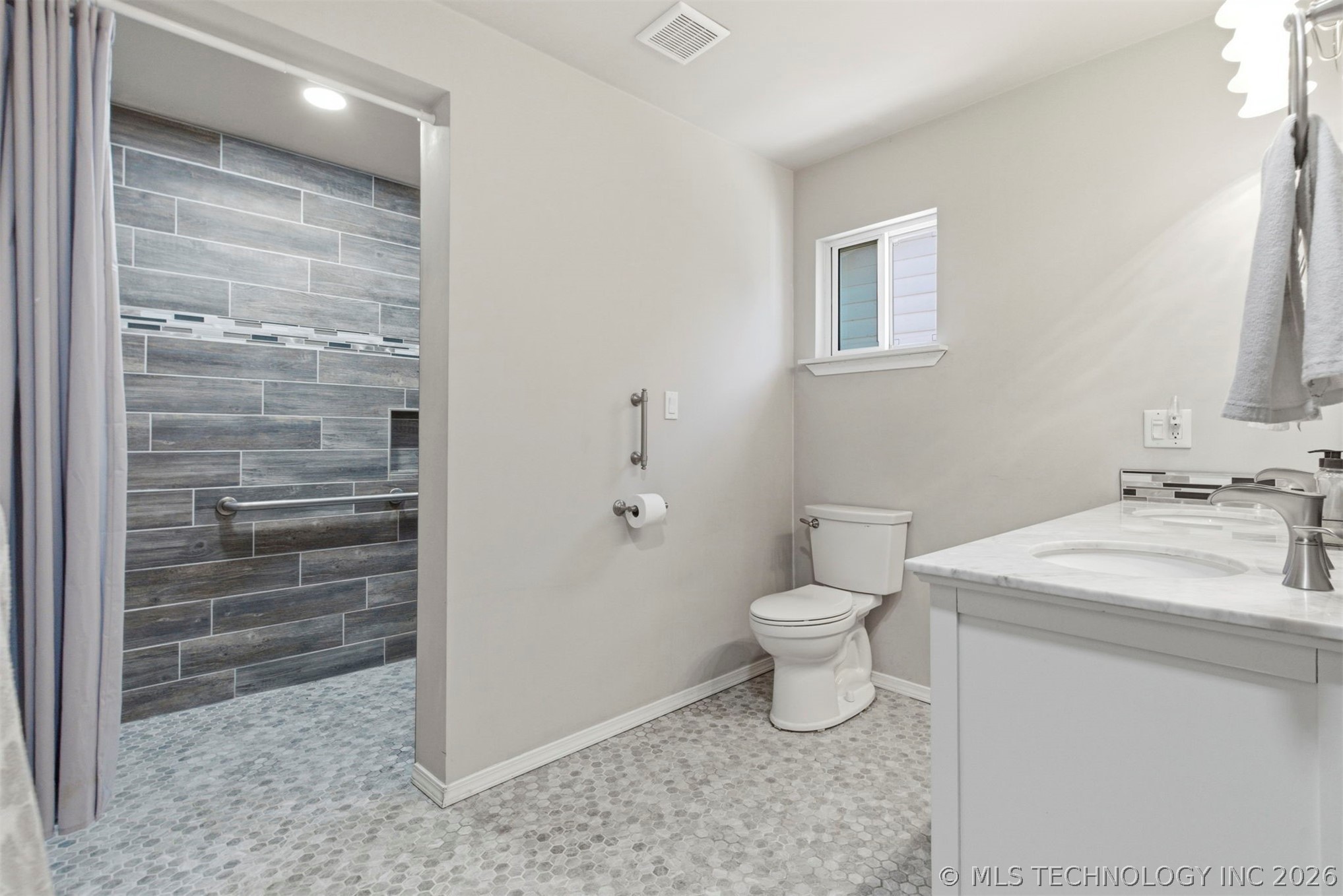303 Prattwood Drive Property Photo 12
