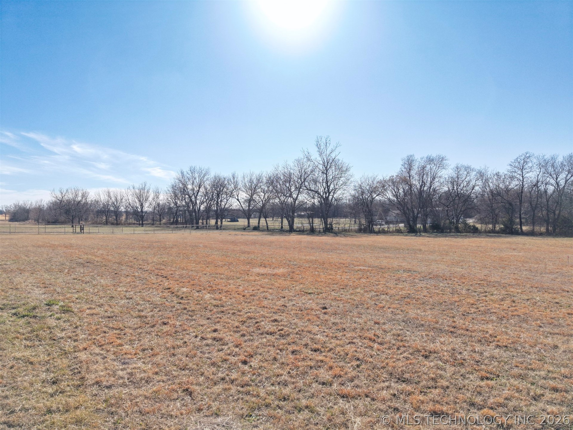 10610 N 20th West Avenue Property Photo 5